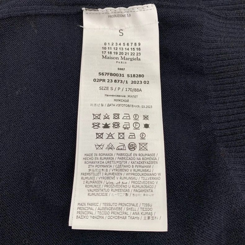 Maison Margiela Maison Margiela Dark blue V-neck sheep wool knitted vest 25 Size US S / EU 44-46 / 1 - 6 Thumbnail