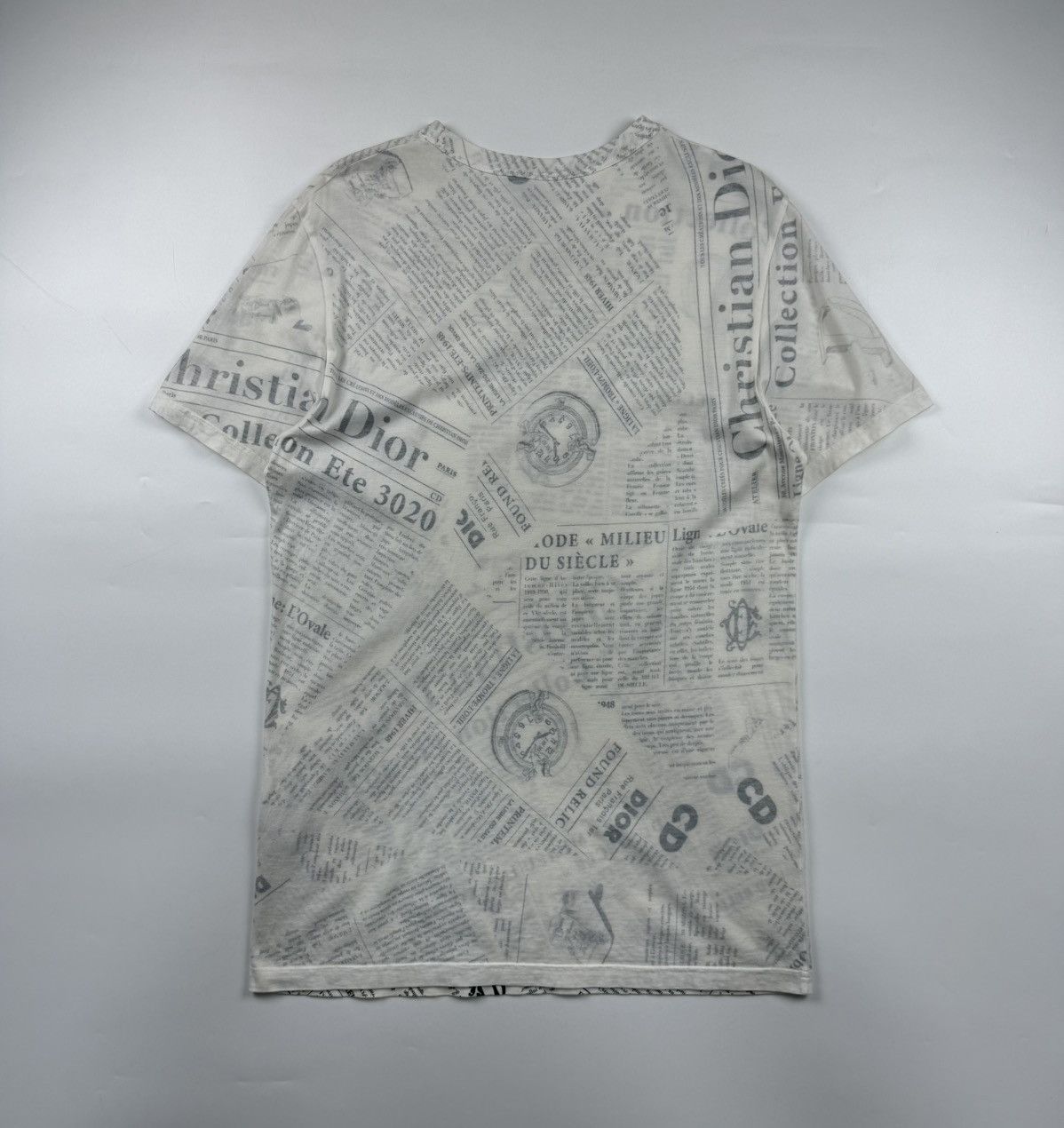 Dior Dior x Daniel Arsham S/S’20 Newspaper Print Tee Size US S / EU 44-46 / 1 - 3 Thumbnail