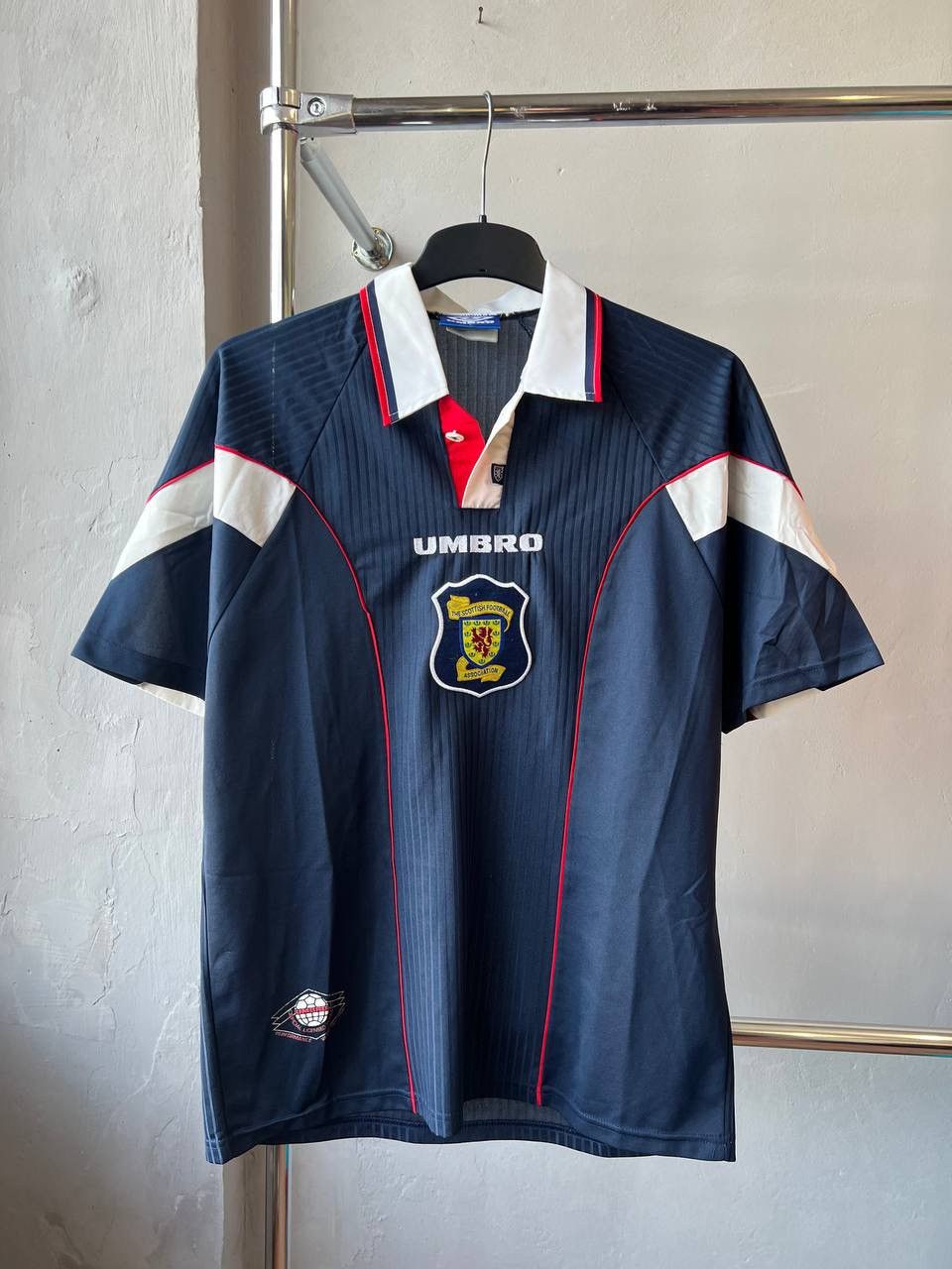 Umbro 1996/98 SCOTLAND TEAM HOME SOCCER JERSEY FOOTBALL SHIRT L Size US L / EU 52-54 / 3 - 2 Thumbnail
