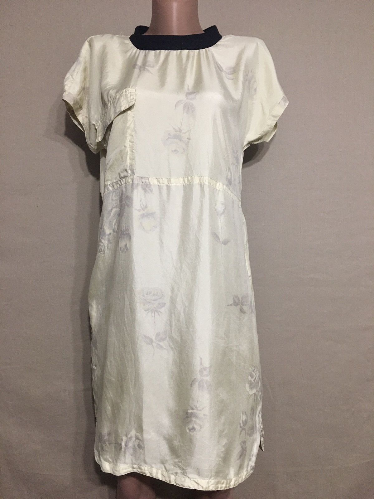 Marni MARNI Commessa Silk Floral Roses Design Mini Dress Size EU40 Size S / US 4 / IT 40 - 1 Thumbnail