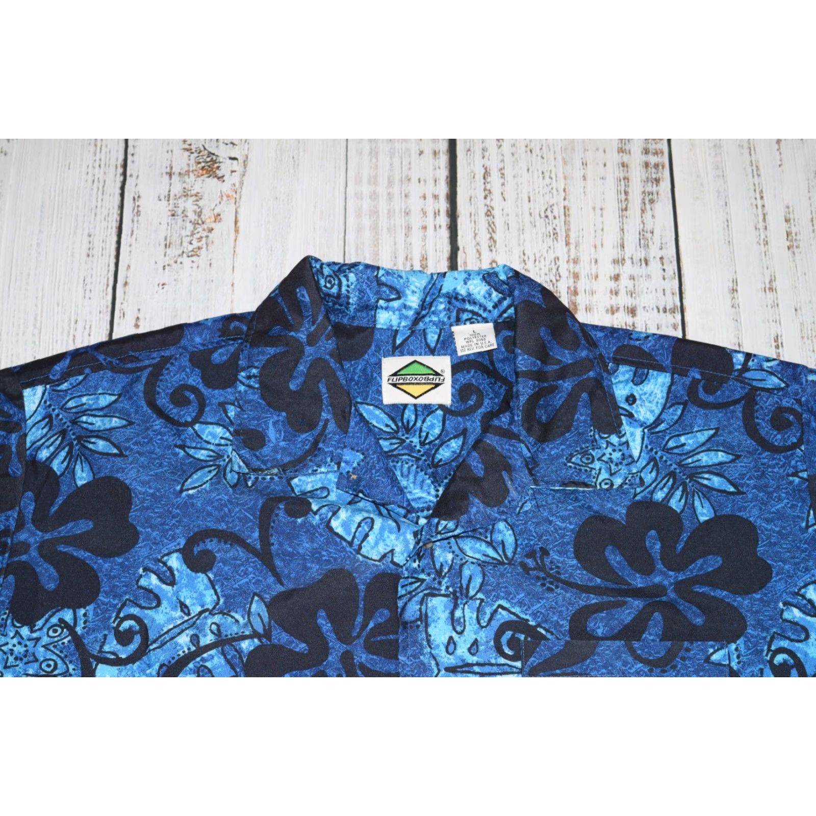 Vintage VINTAGE FLIPBOX HAWAIIAN SHIRT BLUE USA MADE LARGE L BUTTON-UP SHORT SLEEVE COLLARED Size US L / EU 52-54 / 3 - 2 Thumbnail
