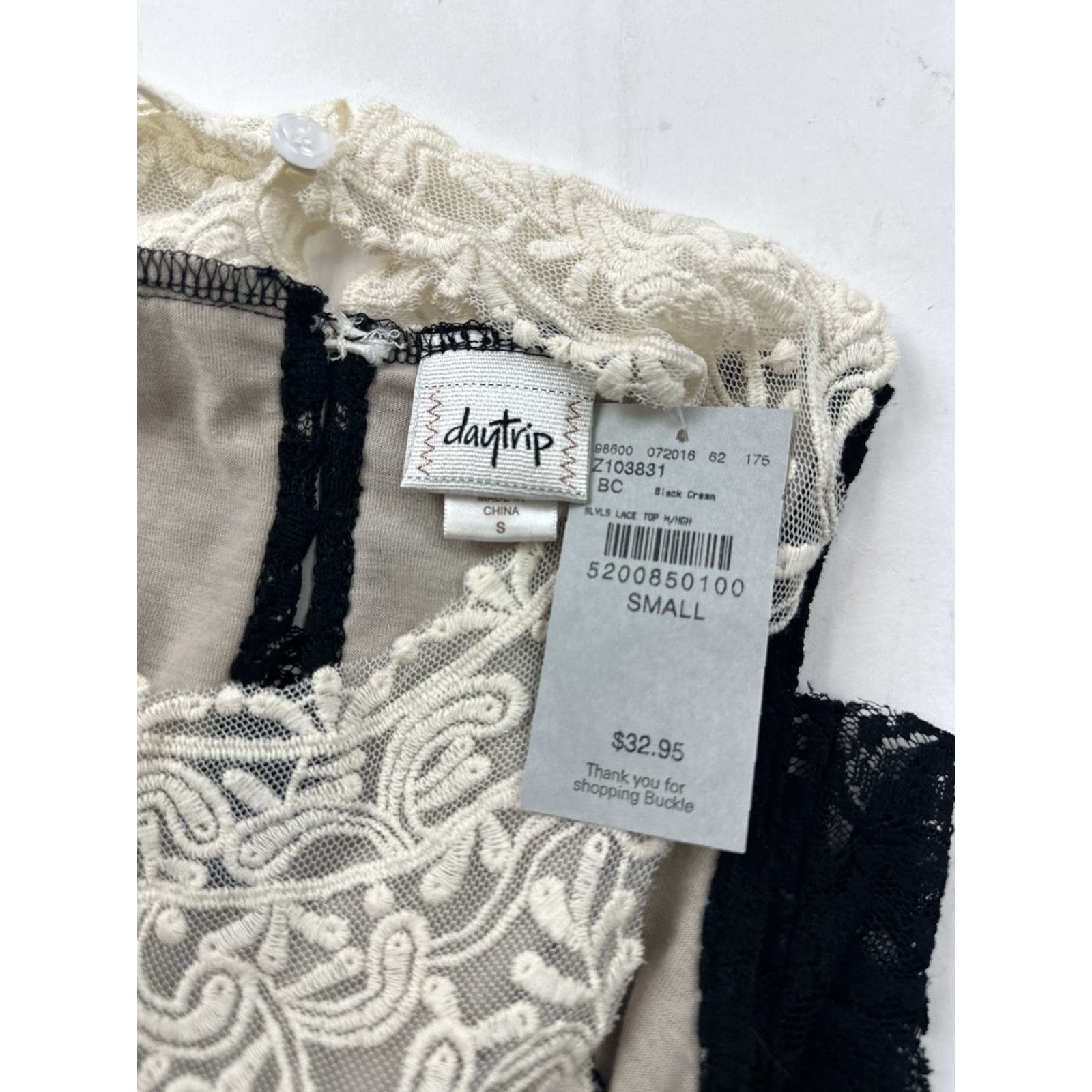 Vintage Daytrip Blouse Women Sleeveless Lace Tunic Black Ivory Small S Womens Size S / US 4 / IT 40 - 4 Thumbnail
