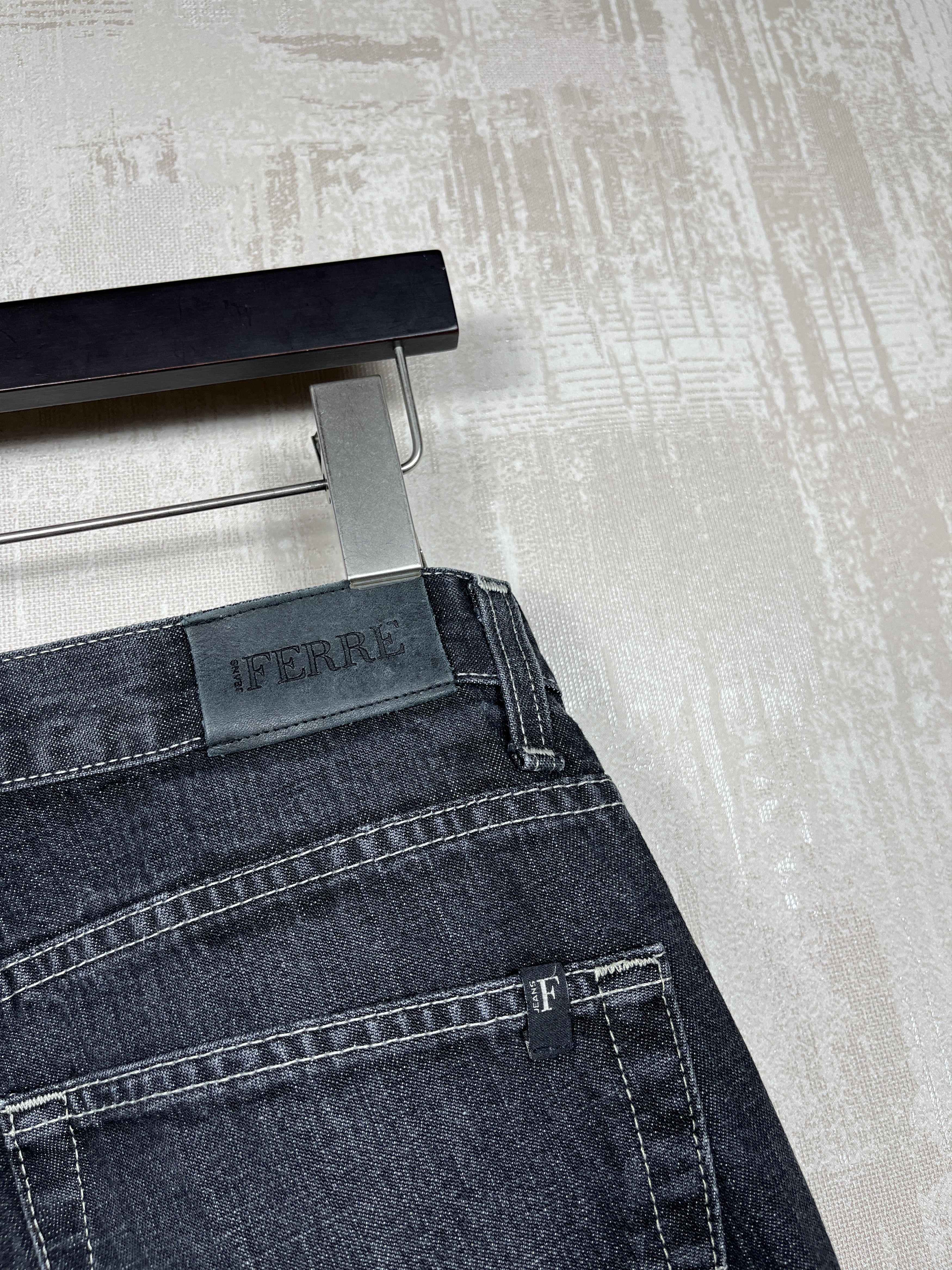 Gianfranco Ferre Gianfranco Ferre Vintage Denim Jeans fits to US 31-32 Size US 32 / EU 48 - 6 Thumbnail