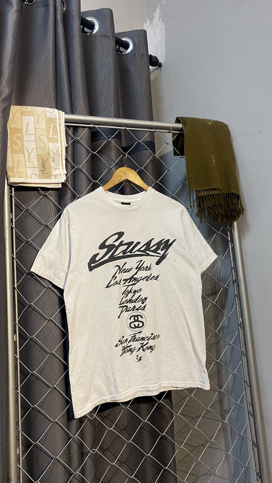 Stussy × Vintage VINTAGE y2k STUSSY X WTAPS WORLD TOUR TSHIRT WHITE Size US M / EU 48-50 / 2 - 2 Thumbnail