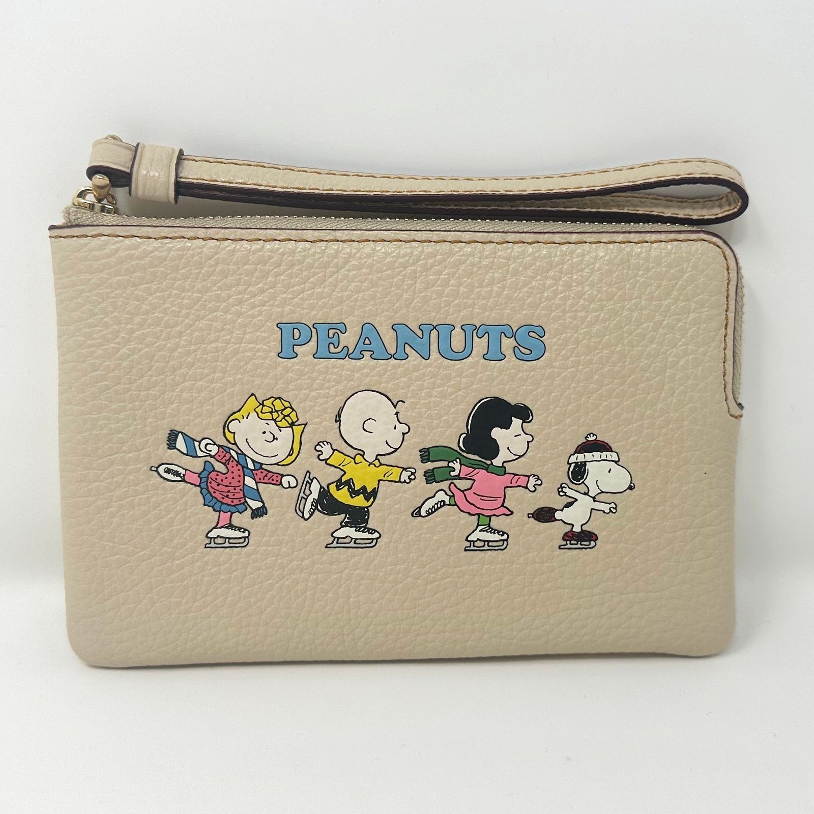 Coach Coach X Peanuts Corner Zip Wristlet Snoopy & Friends CF213 Size ONE SIZE - 1 Thumbnail