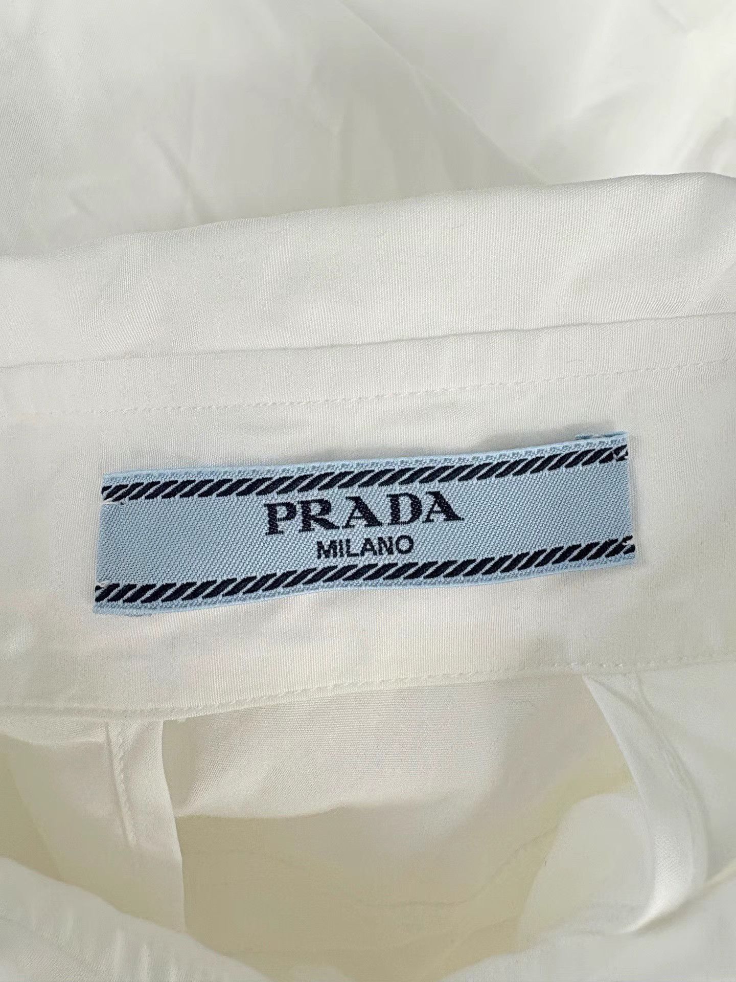 Prada PRADA Back Cutout Long Sleeve Shirt K1 Size S / US 4 / IT 40 - 3 Thumbnail