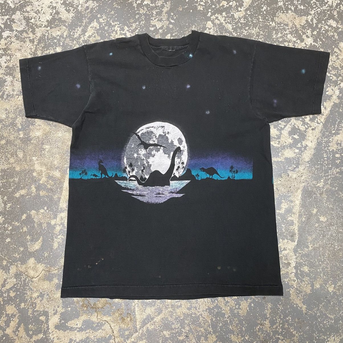 Japanese Brand × Vintage Vintage Dinosaur Skyline Wrap Around Tshirt USA Size US M / EU 48-50 / 2 - 1 Thumbnail