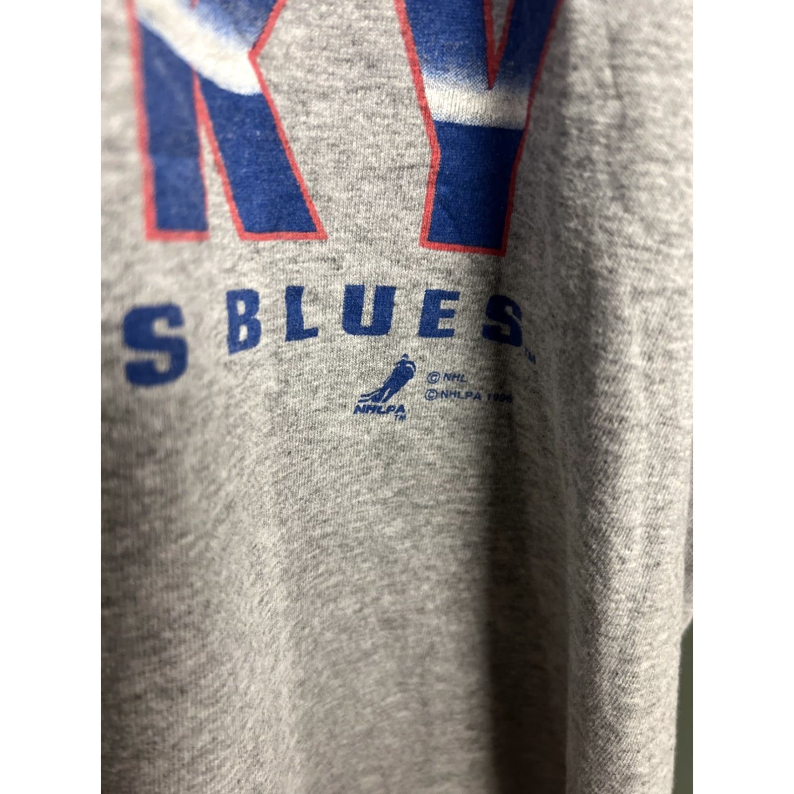 Lee VINTAGE Wayne Gretzky St. Louis Blues Lee NHL Men’s T Shirt Large 1996 90s Gray Tshirt Sports Hockey Mens Size US L / EU 52-54 / 3 - 2 Thumbnail