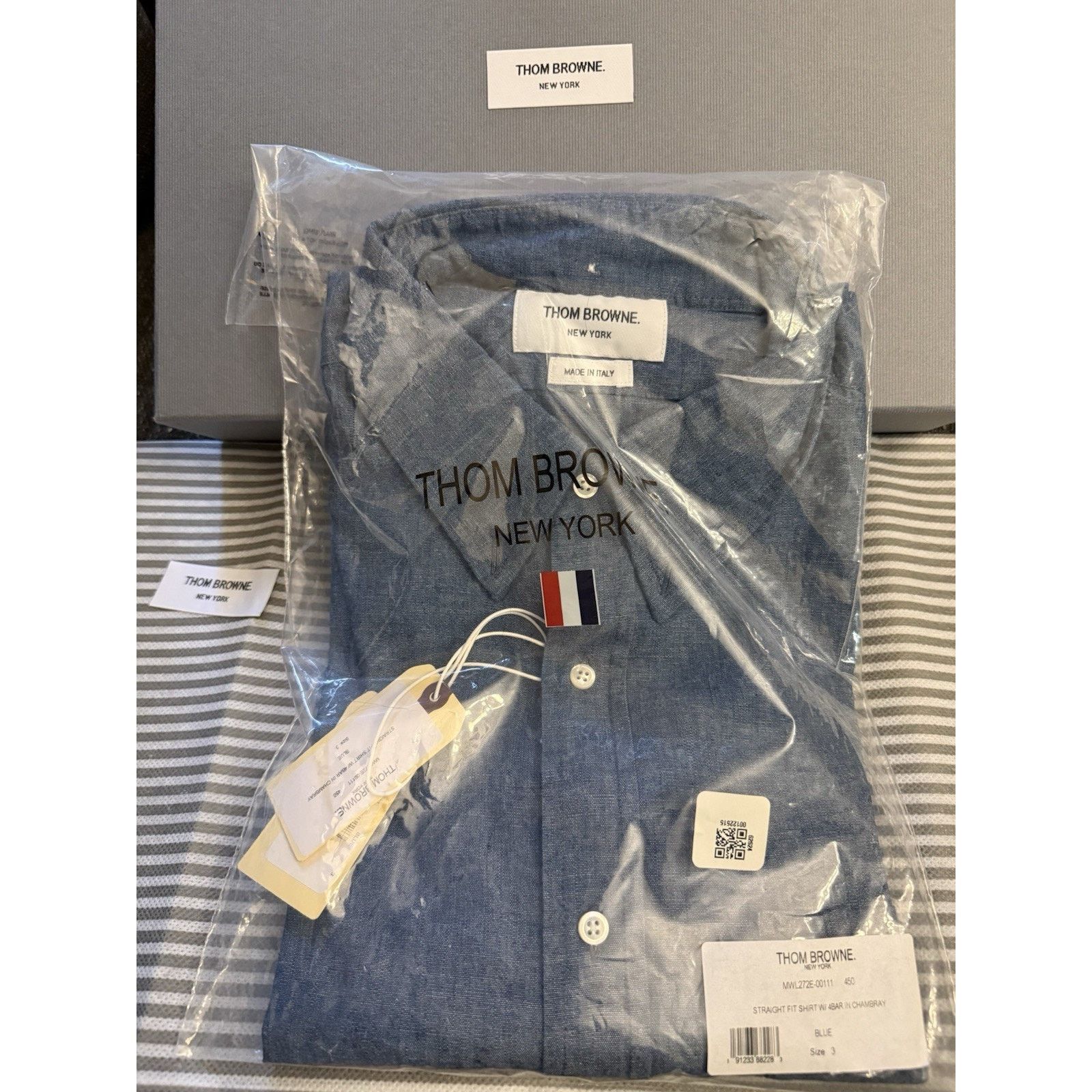 Thom Browne NWT Thom Browne Chambray 4-bar Shirt Size 3 Made in Italy Size US L / EU 52-54 / 3 - 4 Thumbnail