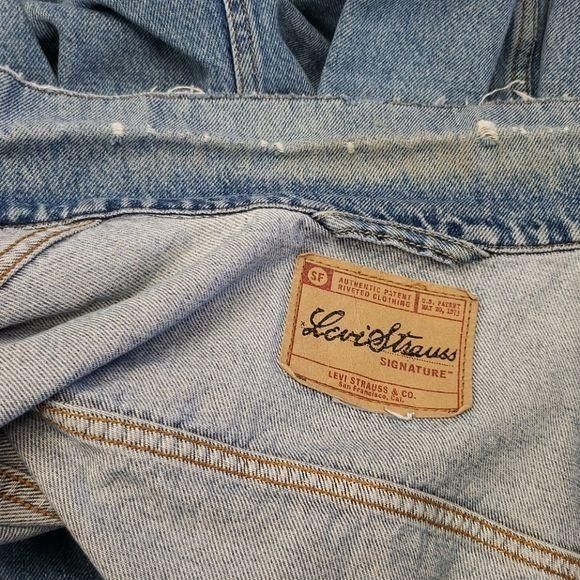 Levi's Levi's Distressed Jeans Jacket. Medium Size US M / EU 48-50 / 2 - 9 Thumbnail