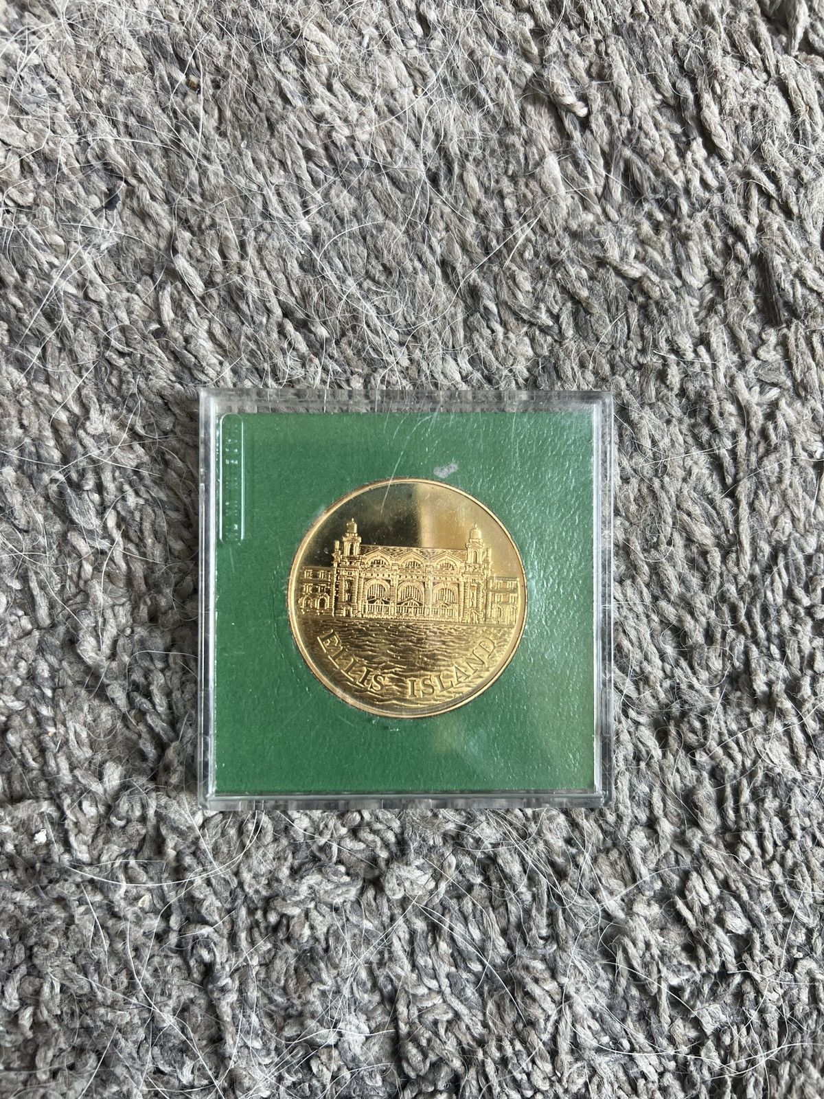 Hypebeast Statue Of Liberty Solid Proof Medallion Size ONE SIZE - 2 Thumbnail
