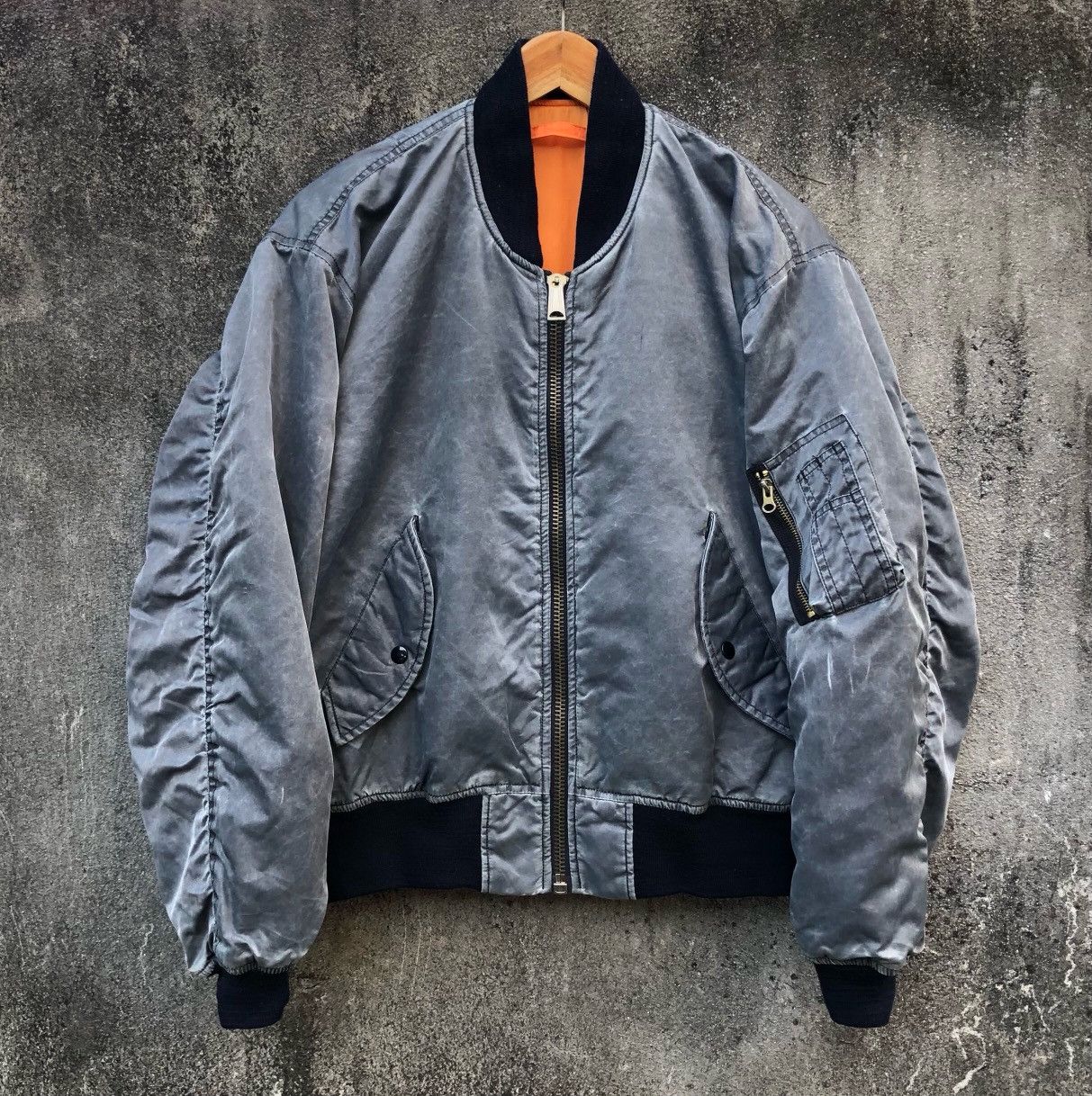 Vintage Vintage Sun Faded Flyers Man Intermediate Ma-1 Bomber Jacket Size US L / EU 52-54 / 3 - 8 Thumbnail