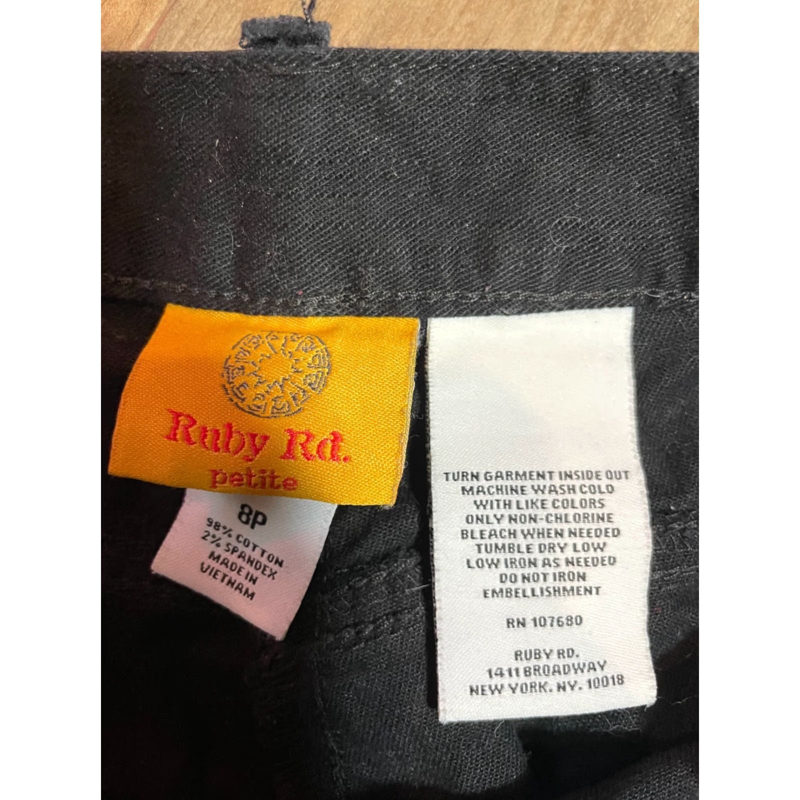 Vintage RUBY Rd. Jeans Women Size 8P Petite Black Cotton Spandex Stretch Straight 8P Womens Jeans Black Cotton Spandex Petites Size 30" / US 8 / IT 44 - 4 Thumbnail