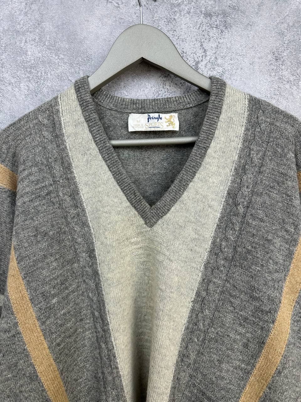 Pringle Of Scotland Pringle of Scotland Striped Scotland Wool V-Neck Sweater VTG Size US M / EU 48-50 / 2 - 4 Thumbnail
