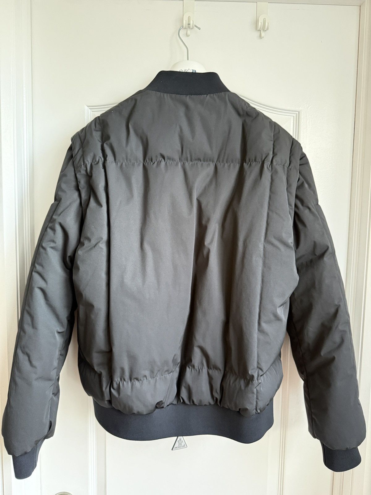 Moncler Moncler Taku Down Jacket - Zip-off sleeves BLK/Size L,3 Size US L / EU 52-54 / 3 - 3 Thumbnail