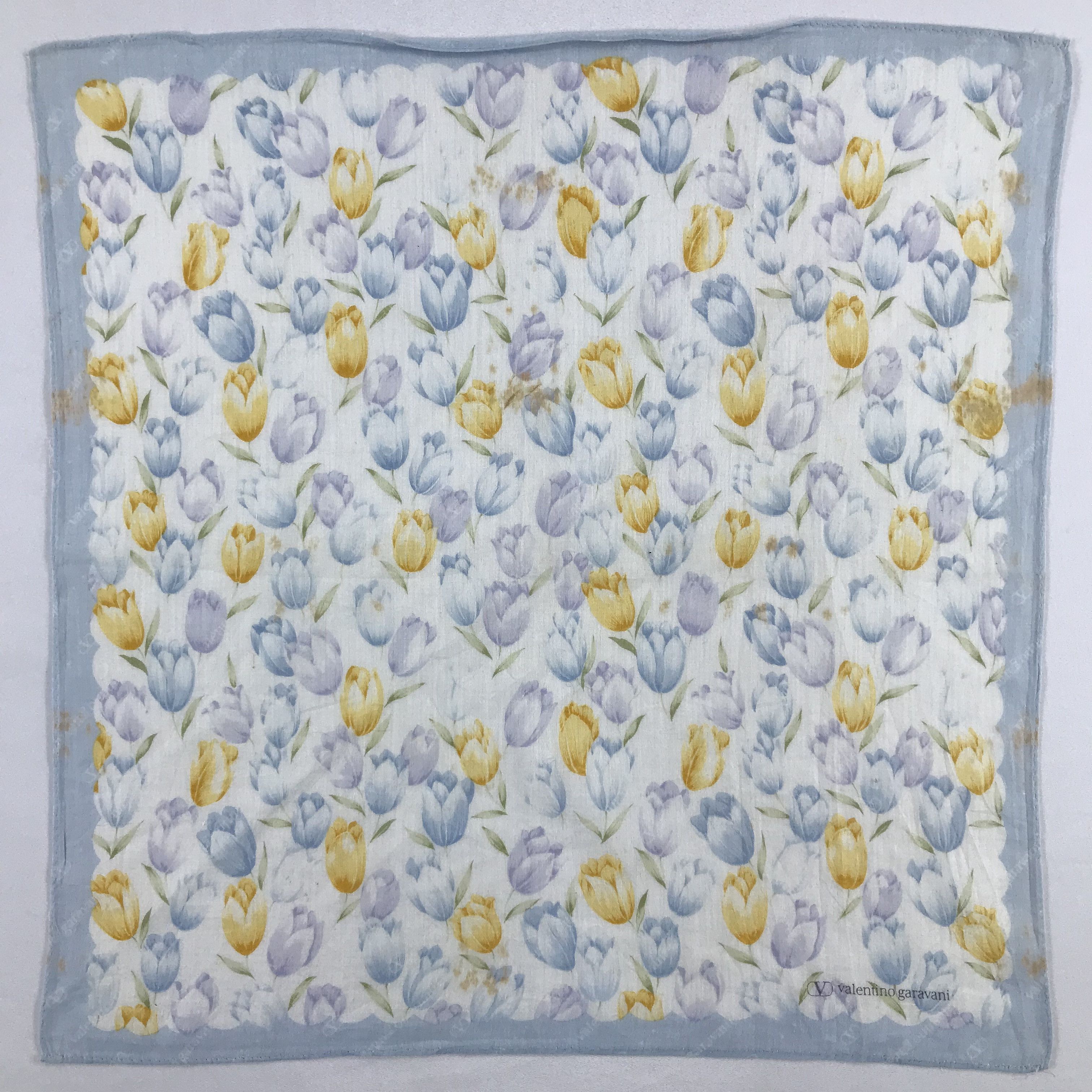 Valentino × Vintage Valentino Garavani Bandana / Handkerchief/Neckerchief -S2244 Size ONE SIZE - 1 Thumbnail