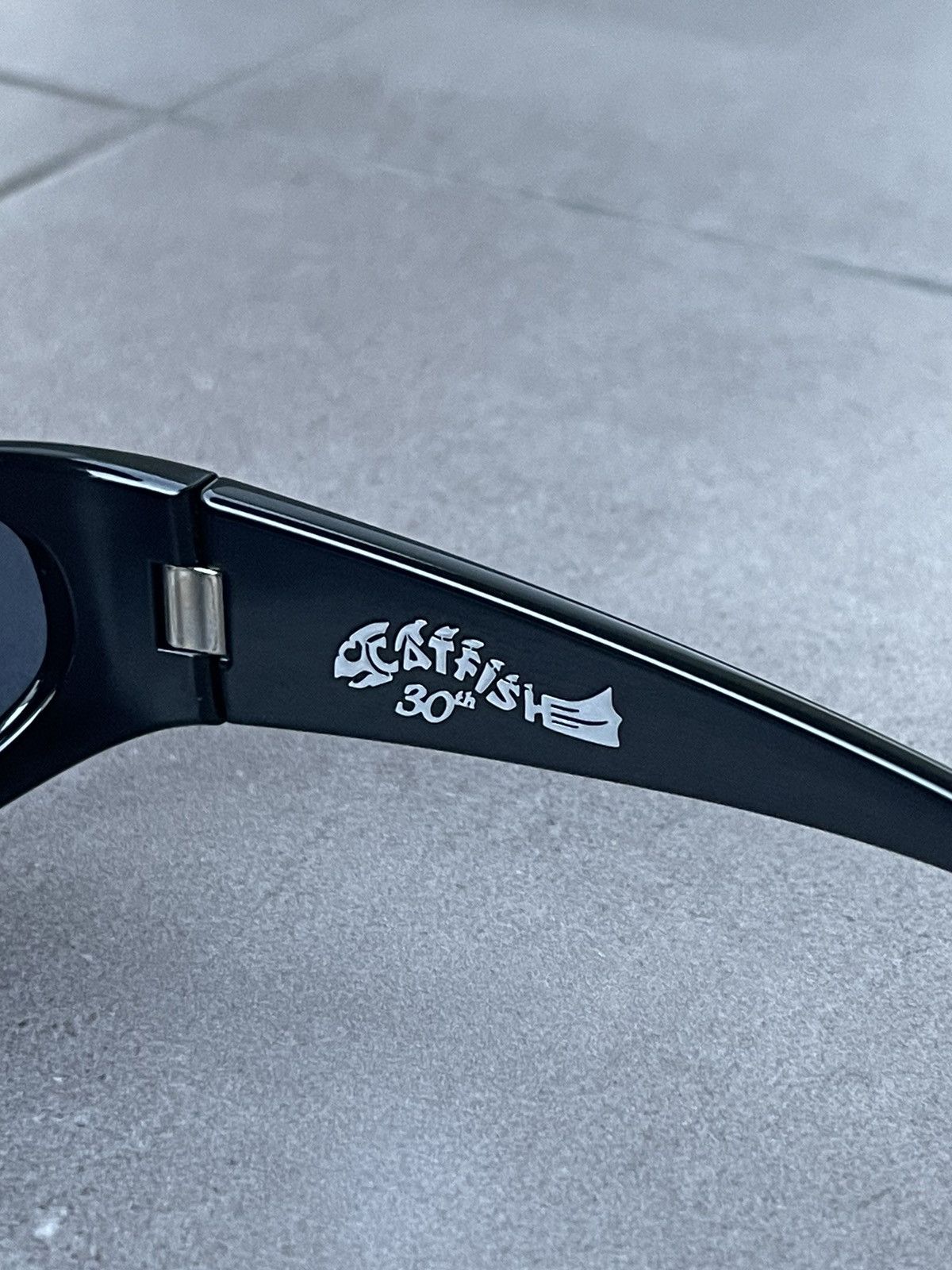 Arnette Arnette Catfish 4302-2818/80 Ombre Black Blue Sunglasses Size ONE SIZE - 17 Thumbnail