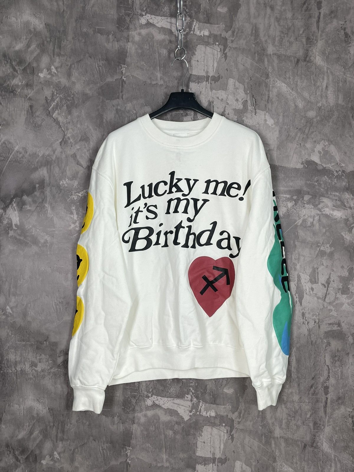 Japanese Brand Lucky Me It’s My Birthday Streetwear Y2K Big Logo Sweatshirt Size US L / EU 52-54 / 3 - 1 Thumbnail