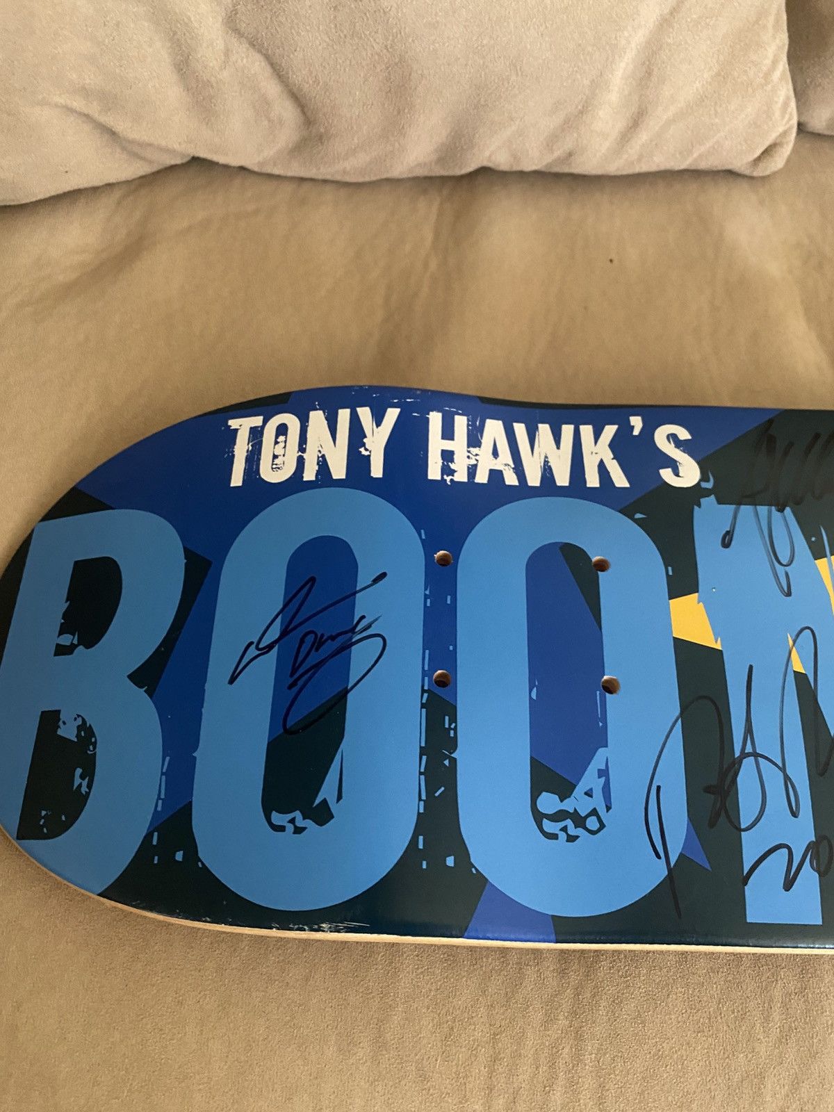 Tony Hawk Autographed 2000’s Tony Hawk Boom Boom HuckJam Skate Deck Size ONE SIZE - 3 Thumbnail