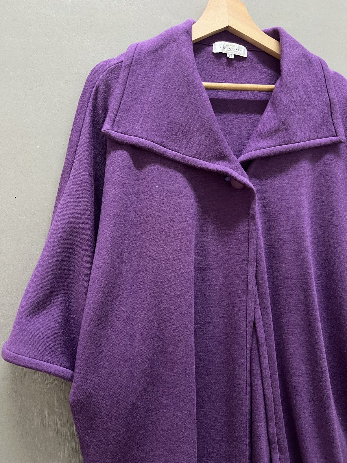 Balenciaga Vintage La Mode Balenciaga Paris Oversize Sweater Ponchos Size US L / EU 52-54 / 3 - 2 Thumbnail
