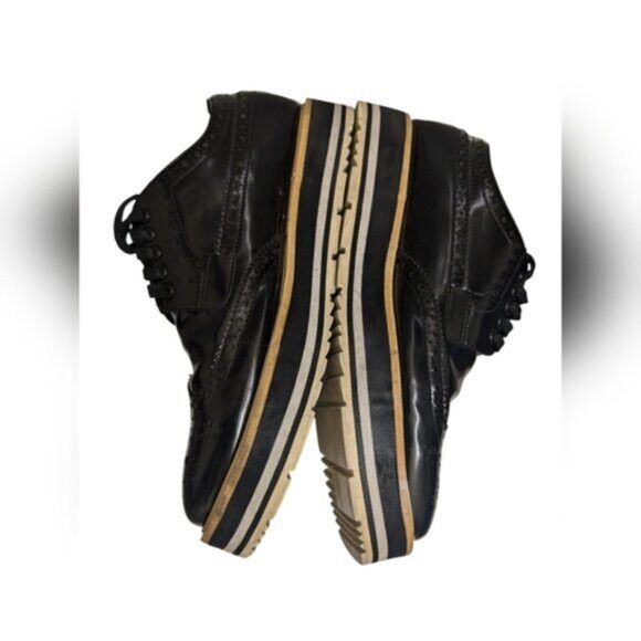 Prada Prada - Patent Leather Lace-Up Wingtip Loafers in Black Size US 7 / IT 37 - 3 Thumbnail