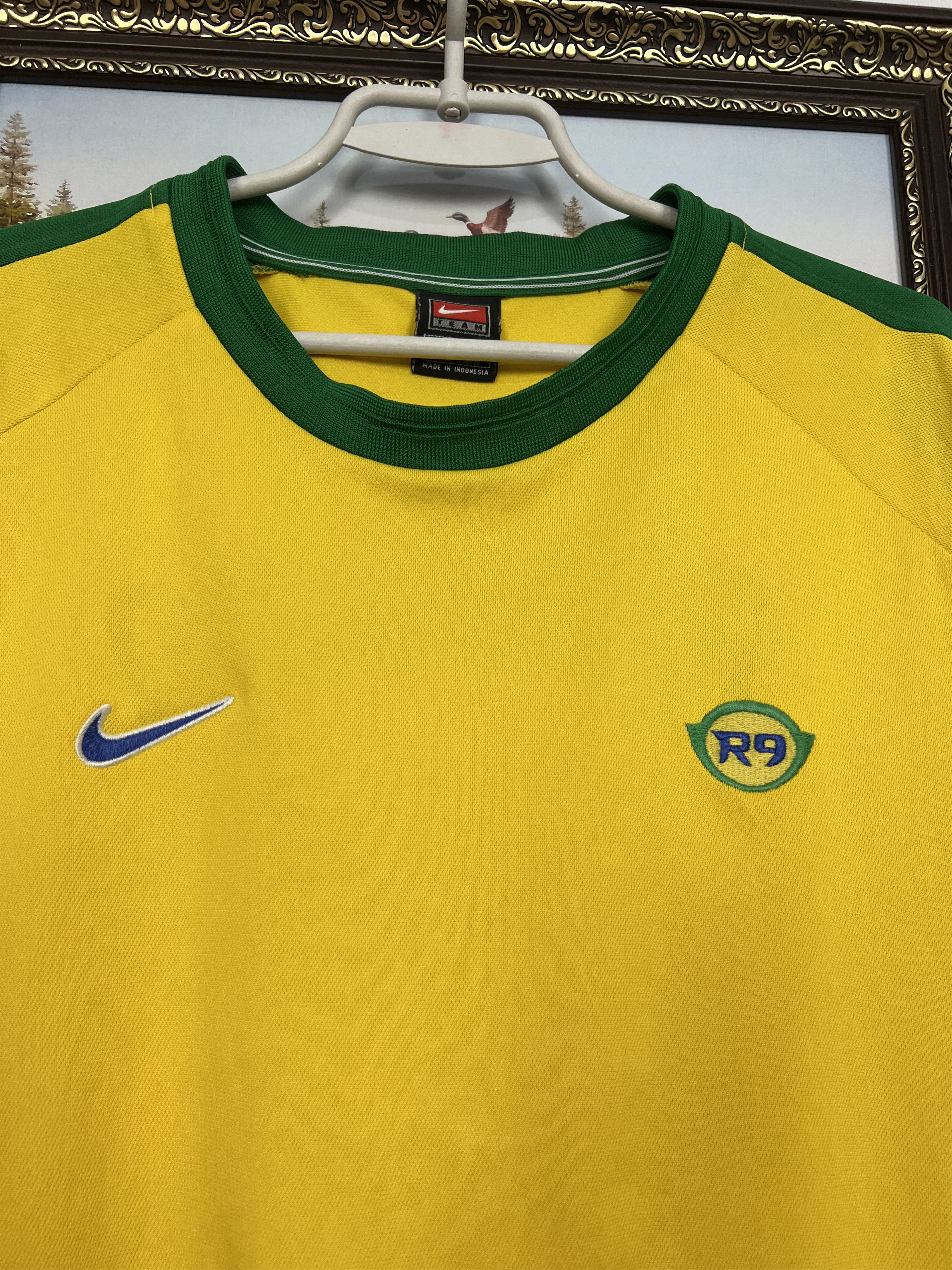 Nike Vintage R9 Ronaldo Football Train Shirt Soccer Jersey Trikot Size US XL / EU 56 / 4 - 4 Thumbnail