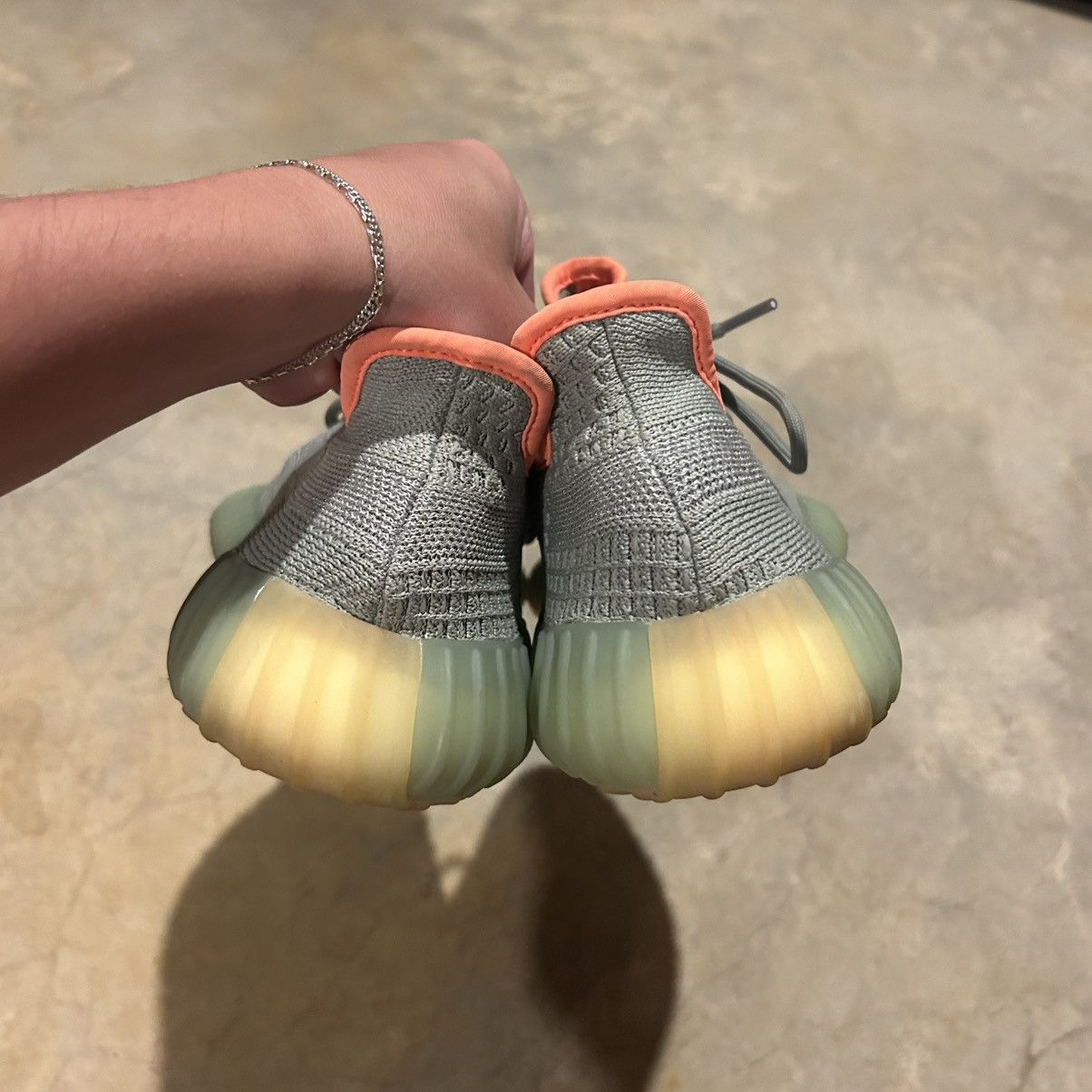 Yeezy Adidas Yeezy Boost 350 V2 Desert Sage 2020 US 8 Size US 8 / EU 41 - 6 Thumbnail