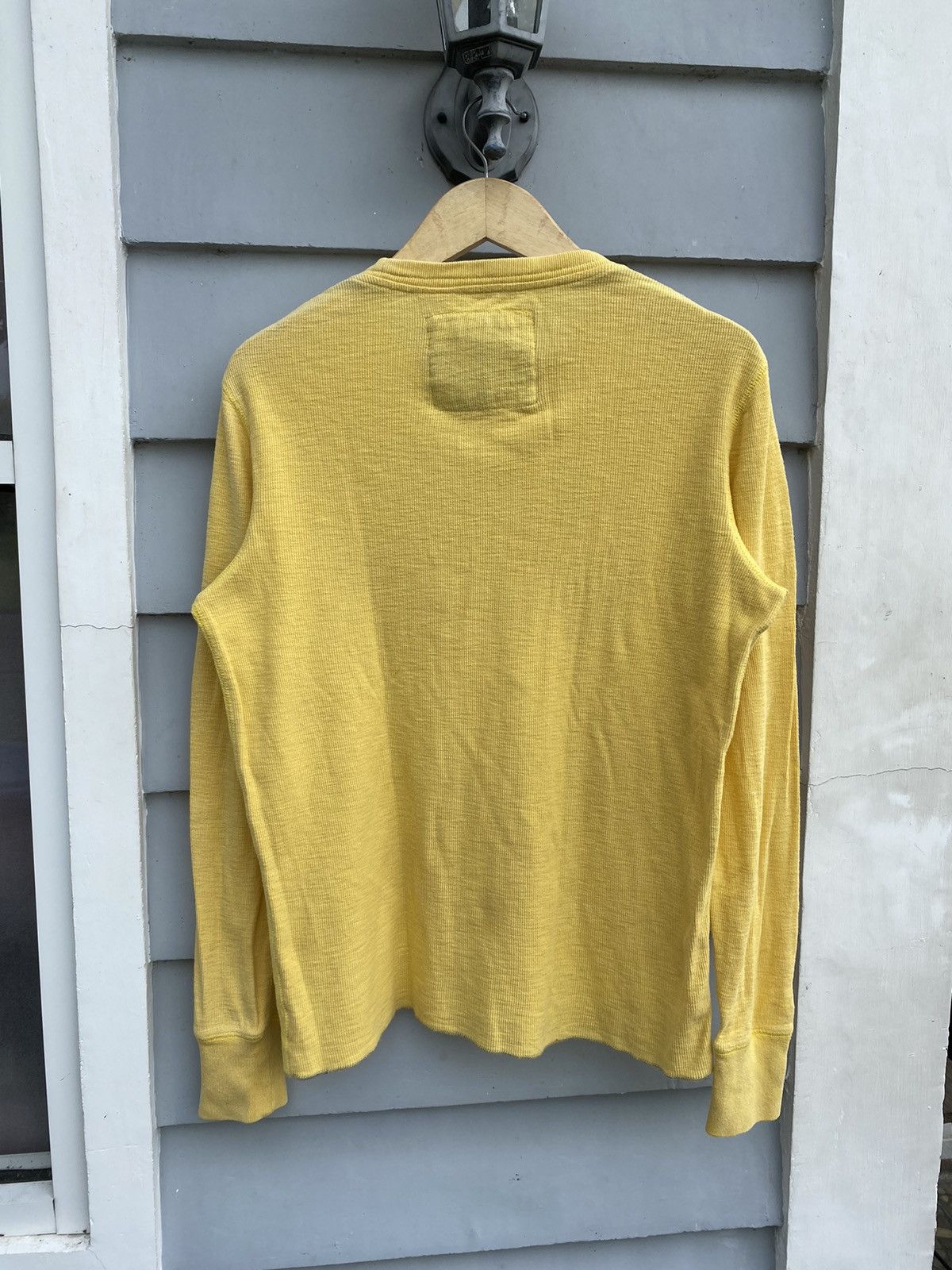 American Eagle Outfitters American Eagle Outfitters NY-DISTRICT Distressed Longsleeve Size US M / EU 48-50 / 2 - 10 Thumbnail