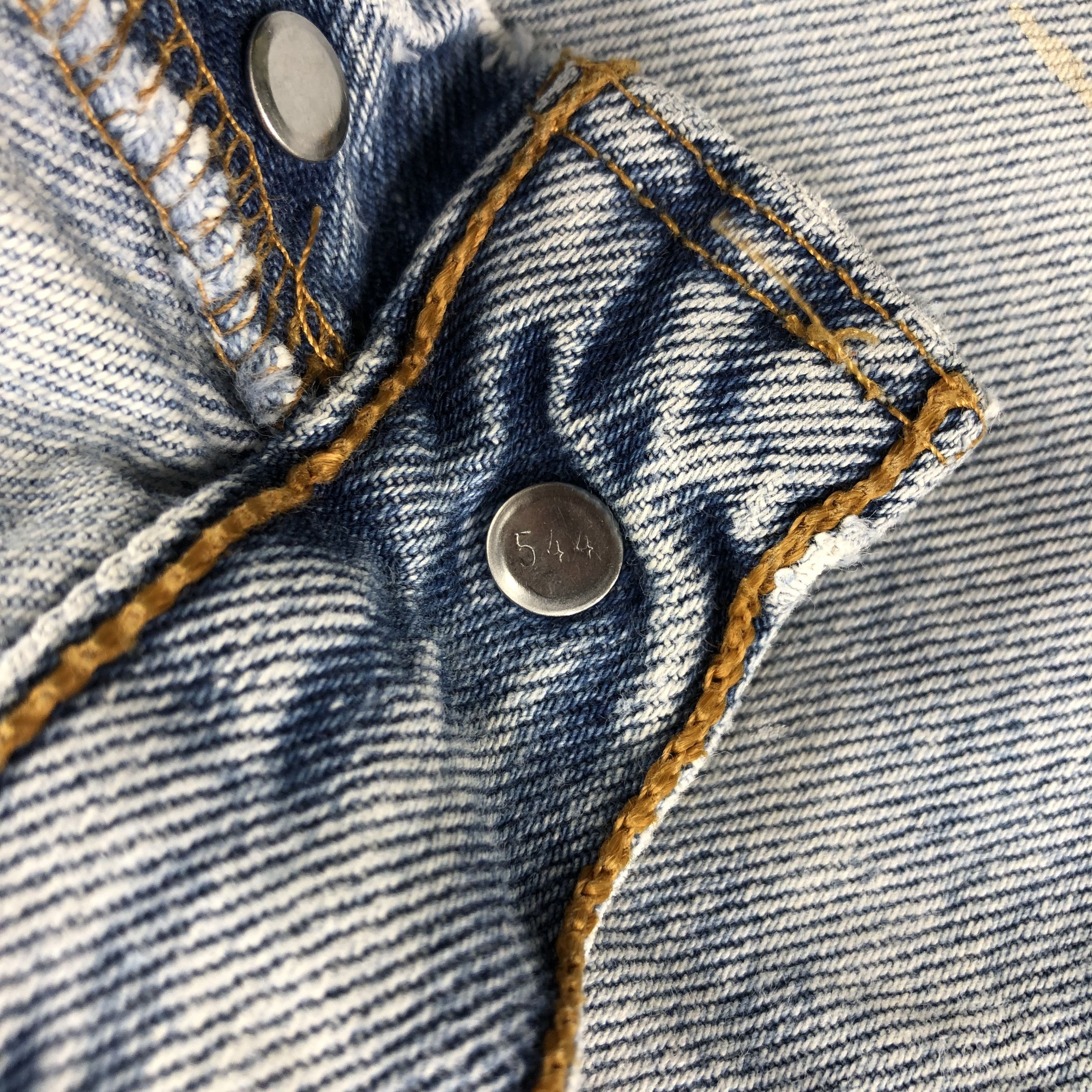 Levi's 90s Vintage Light Wash Levis 501 Jeans-JM3155 Size US 30 / EU 46 - 17 Thumbnail