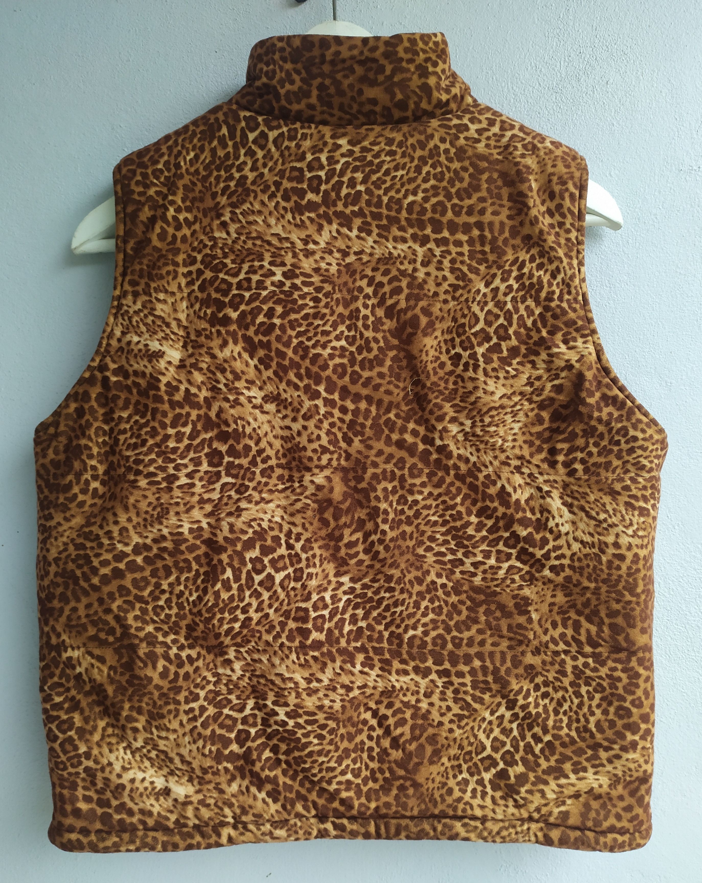 If Six Was Nine × Japanese Brand × Le Grande Bleu (L.G.B.) Leopard Puffer Vest Vintage Size US M / EU 48-50 / 2 - 2 Thumbnail