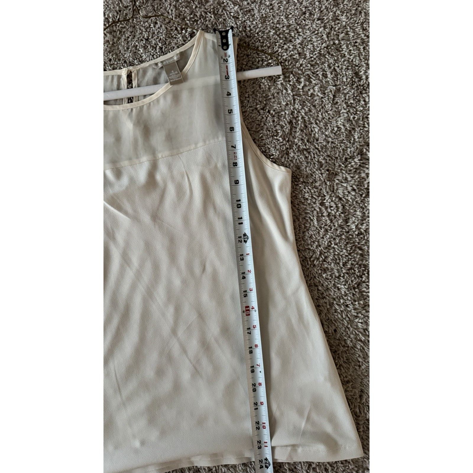 Banana Republic Banana Republic Sleeveless Ivory Blouse Sz S Size S / US 4 / IT 40 - 14 Thumbnail