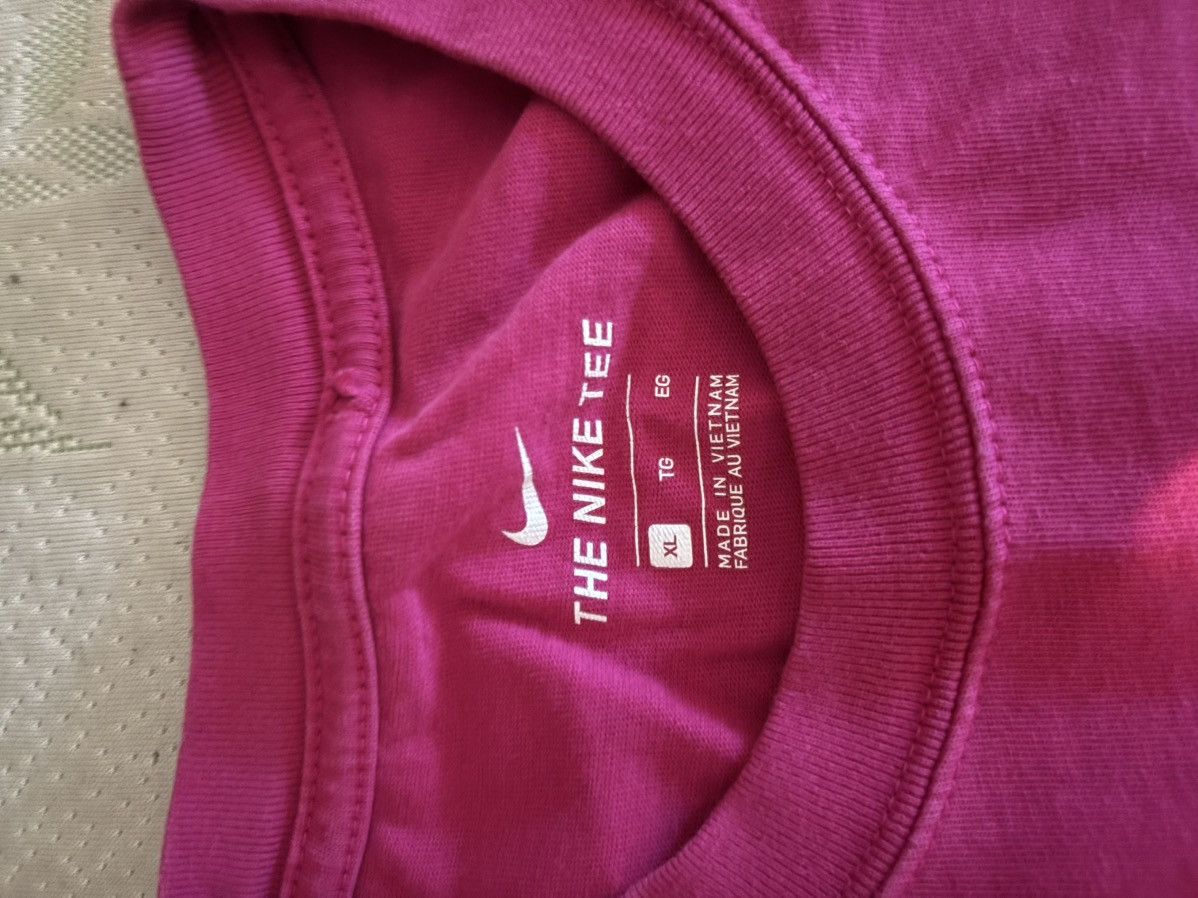 Nike Nike Sportswear Graphic Tee – Pink (Size XL) Size US XL / EU 56 / 4 - 3 Thumbnail