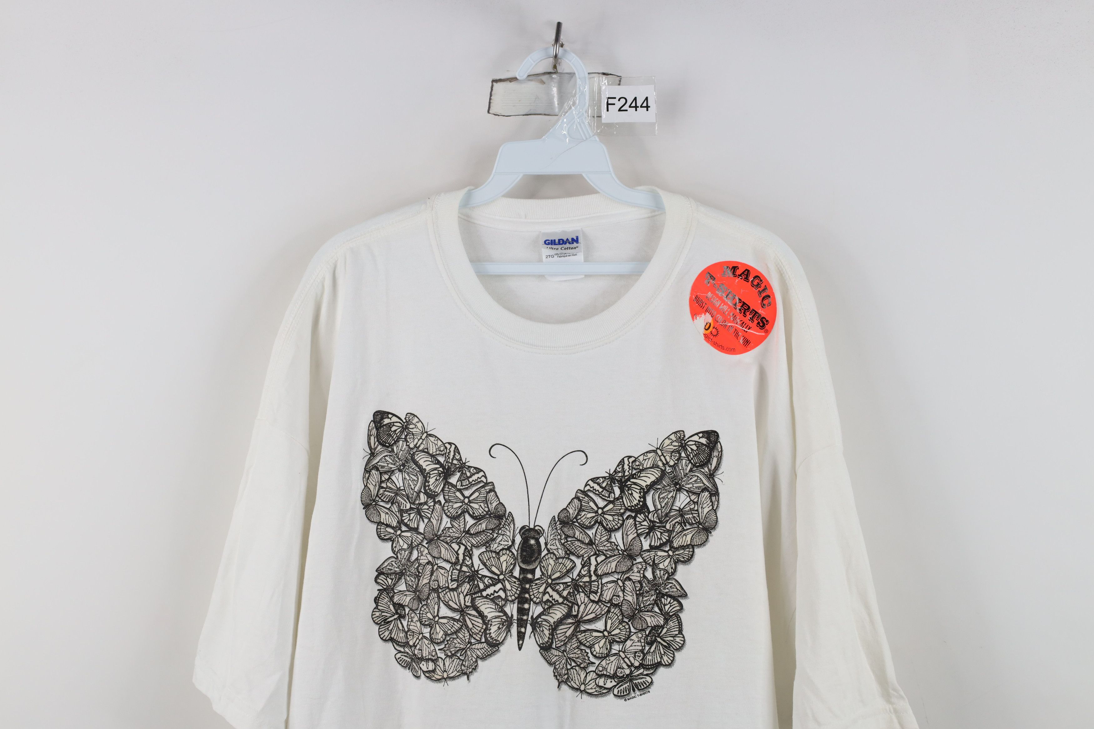 Vintage Deadstock Vintage 90s Y2K Burst Butterfly T-Shirt White Size XXL / US 16-18 / IT 52-54 - 2 Thumbnail