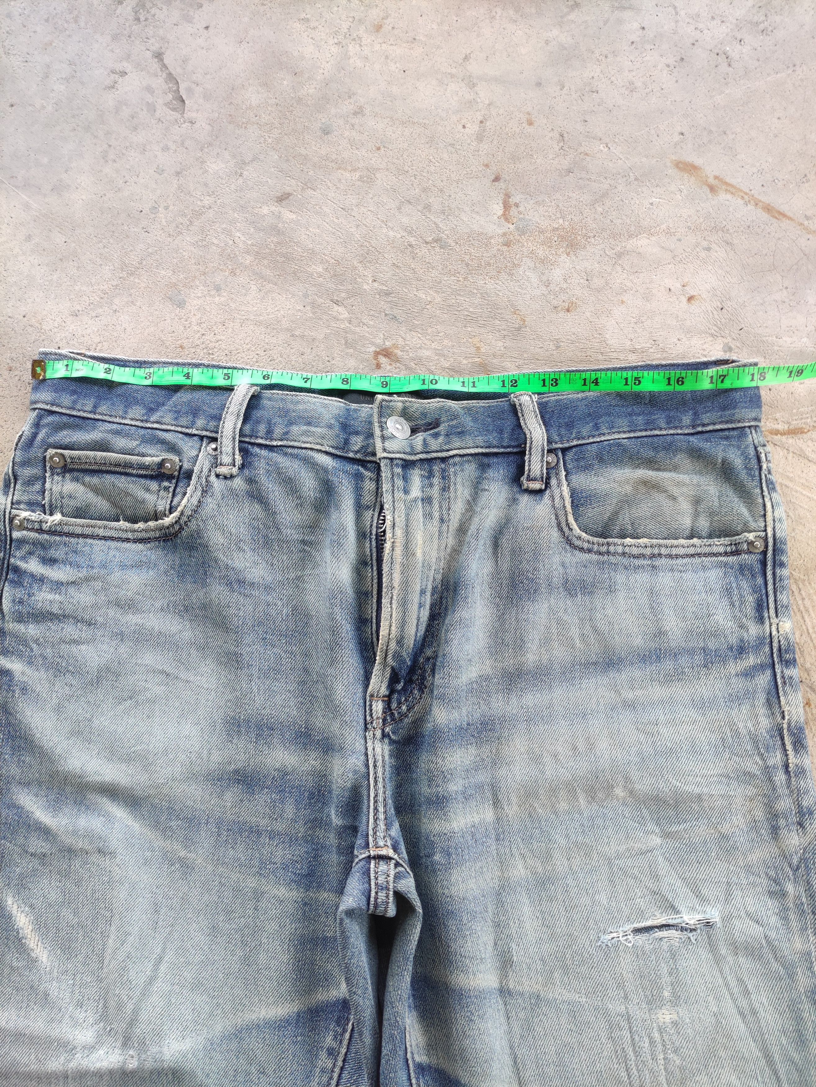 Japanese Brand Vintage Japanese Jean Distressed Faded Denim Pants Size US 37 - 6 Thumbnail