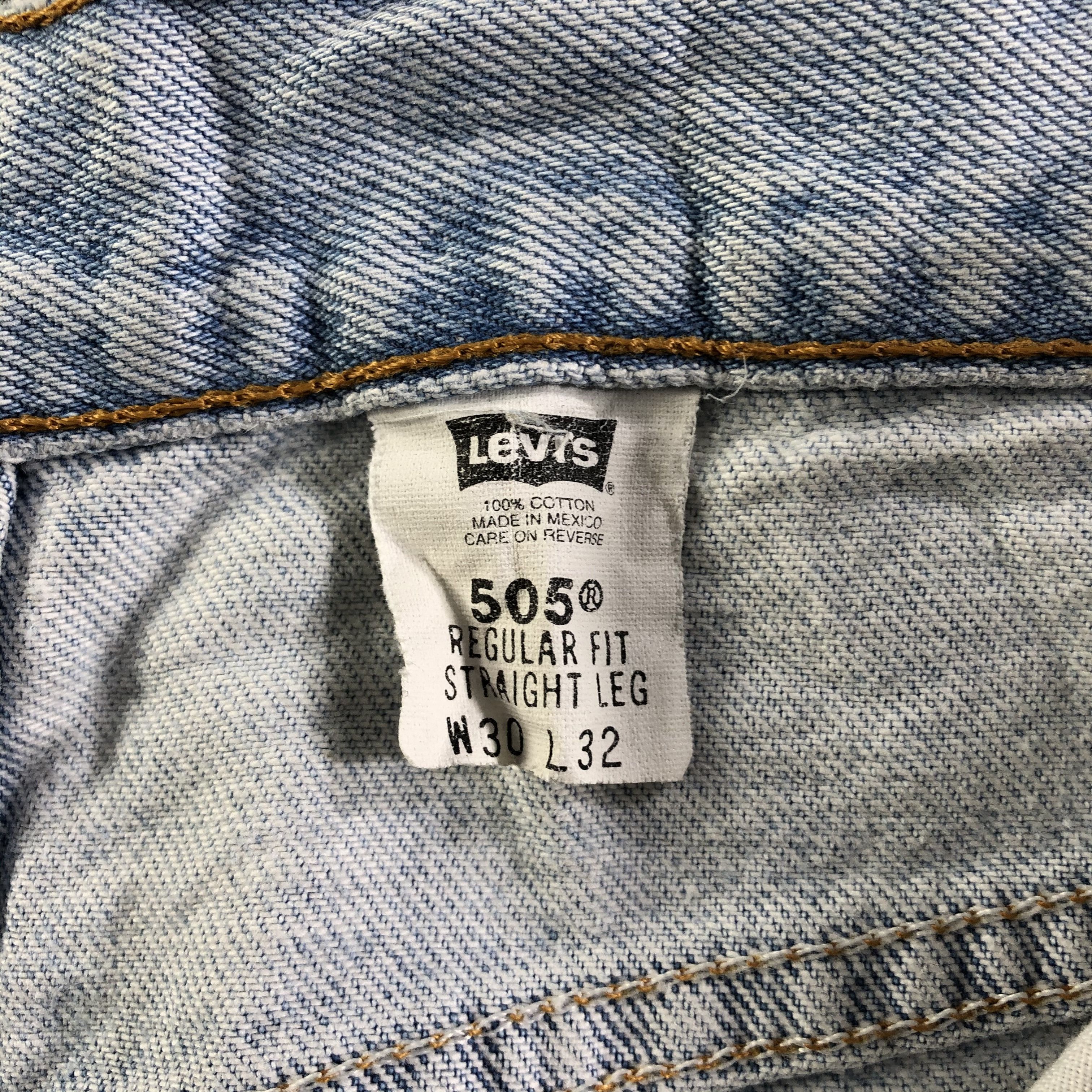 Levi's Vintage 90s Light Wash Levis 505 Jeans-J4485 Size US 28 / EU 44 - 12 Thumbnail