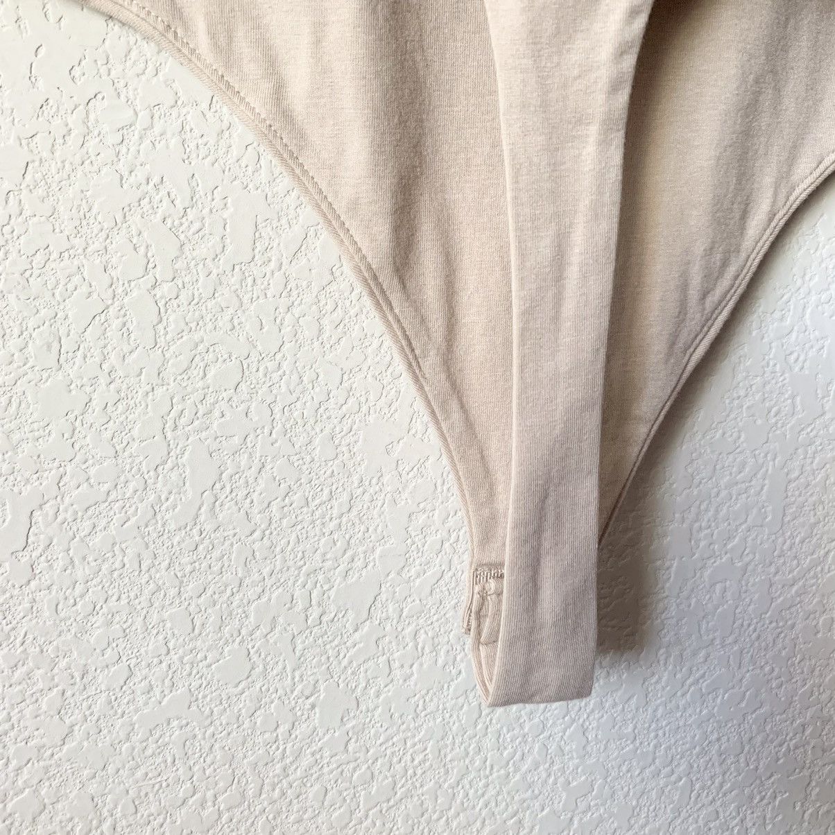 Banana Republic Nude scoop back bodysuit Size XS / US 0-2 / IT 36-38 - 8 Thumbnail