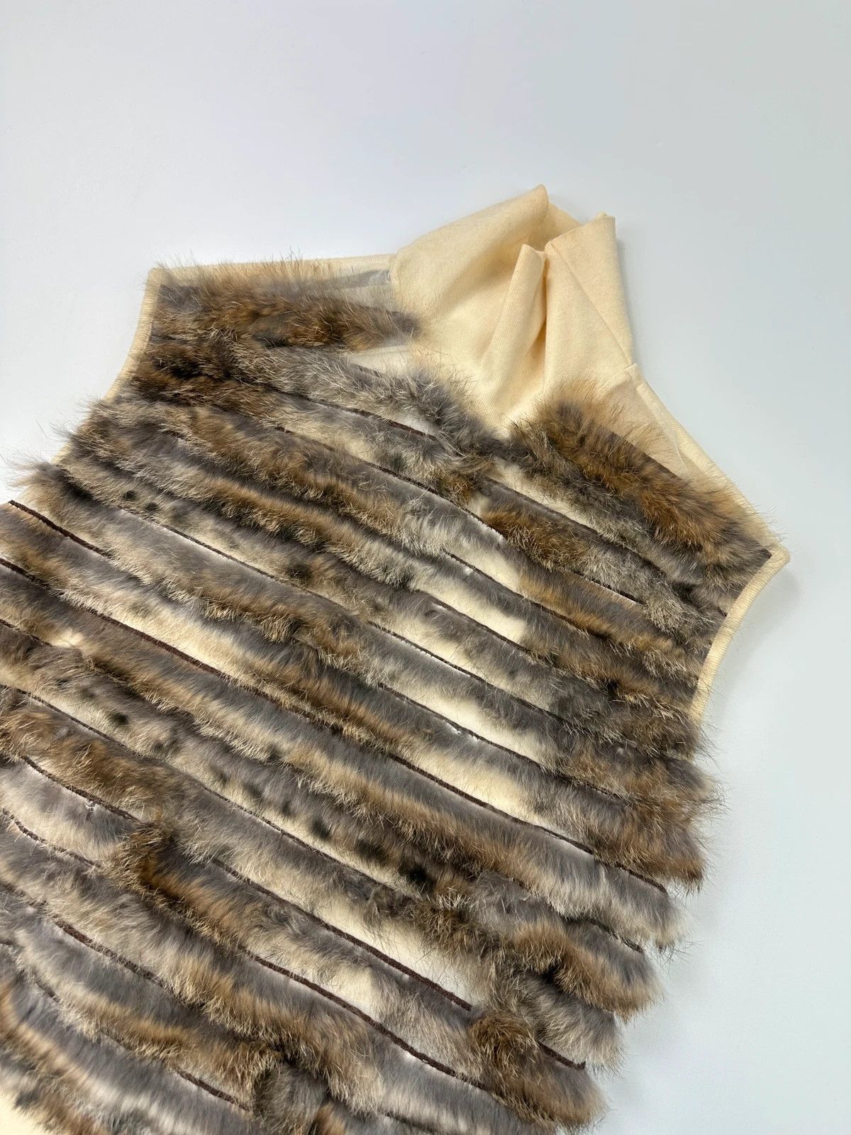 Gianfranco Ferre GianFranco Ferre Early 00’s Sleeveless Top Beige Fur & Mesh Size S / US 4 / IT 40 - 2 Thumbnail