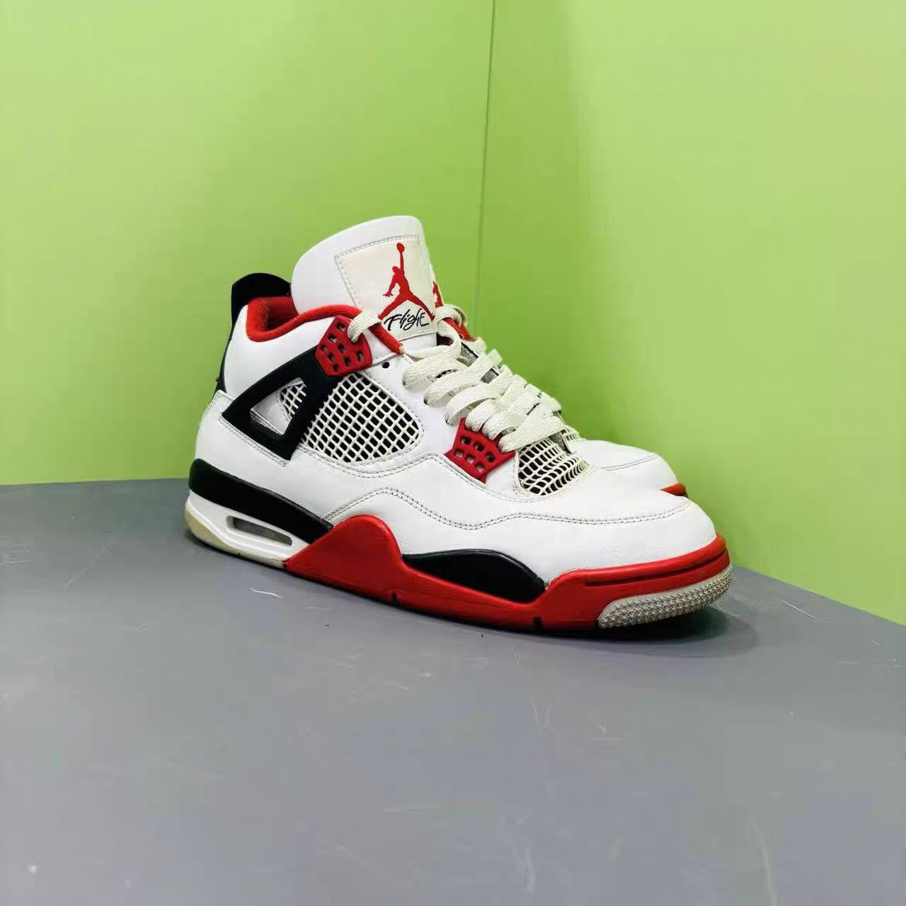 Jordan Brand Air Jordan 4 Retro Fire Red K15 Size US 9.5 / EU 42-43 - 3 Thumbnail