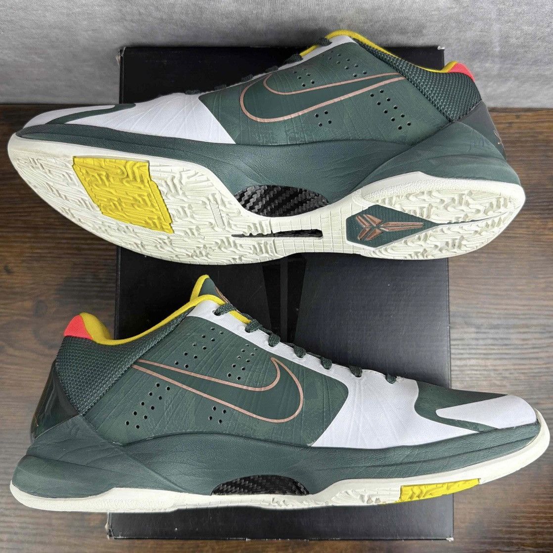 Nike Nike Zoom Kobe 5 Protro EYBL Girls 2020 Size 9.5 CD4991-300 Size US 9.5 / EU 42-43 - 3 Thumbnail