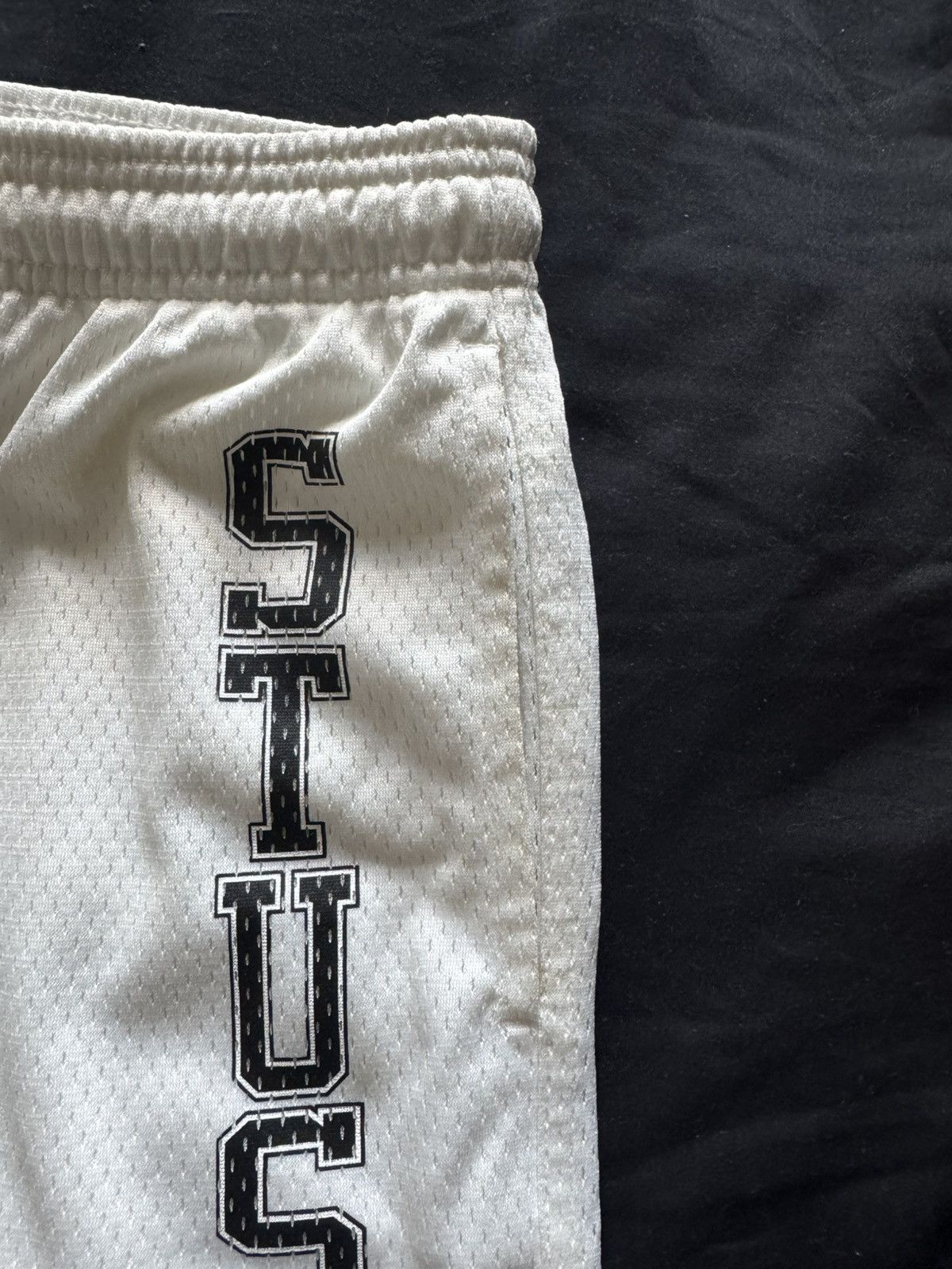 Stussy Stussy basketball net shorts white Size US 32 / EU 48 - 4 Thumbnail