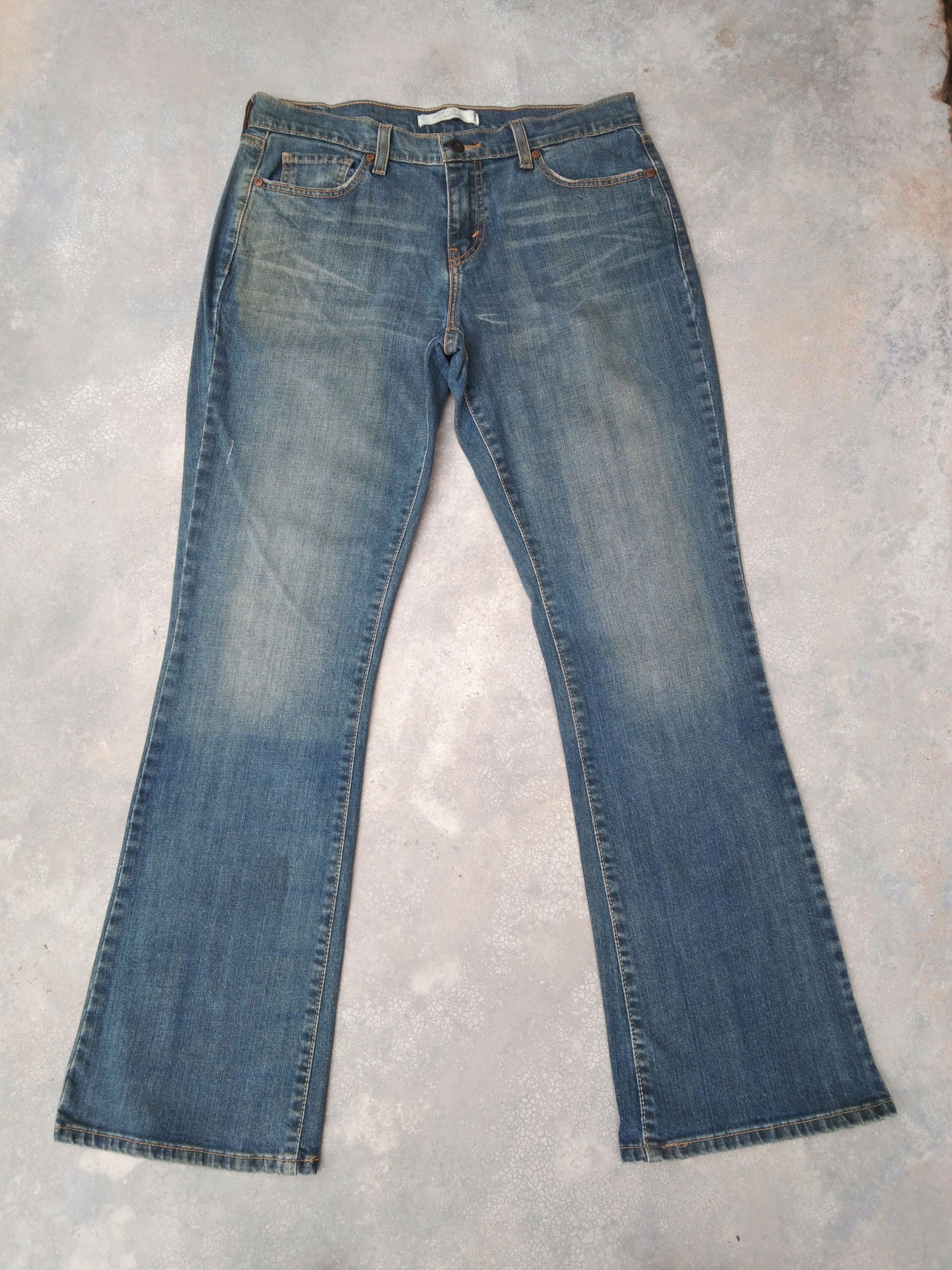 image of Vintage Levi's Jeans 515 Boot Cut Flared Denim 31X30.5 in Blue, Men's