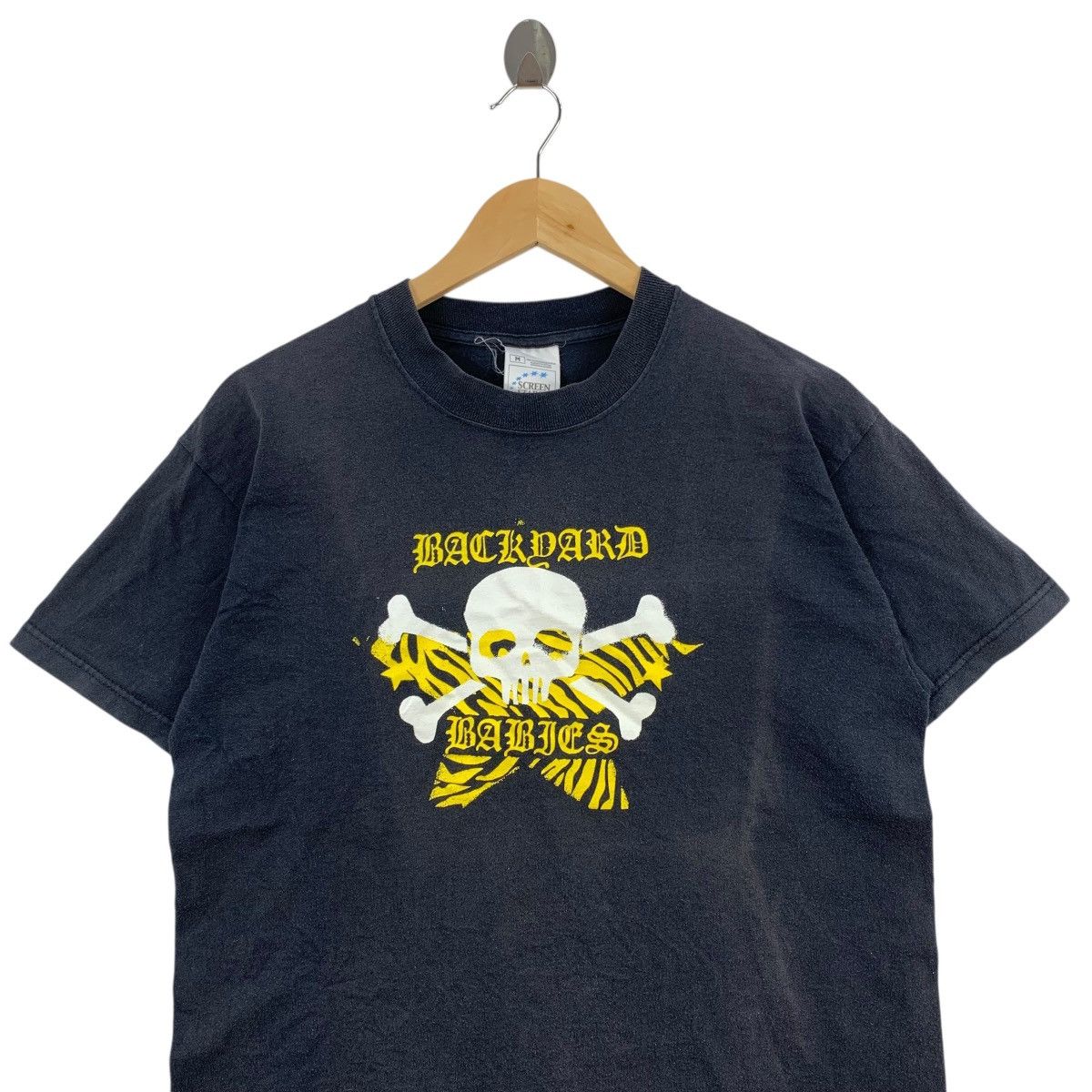 Vintage Vintage BACKYARD BABIES Making Enemies Swedish Band Tshirt Size US M / EU 48-50 / 2 - 2 Thumbnail