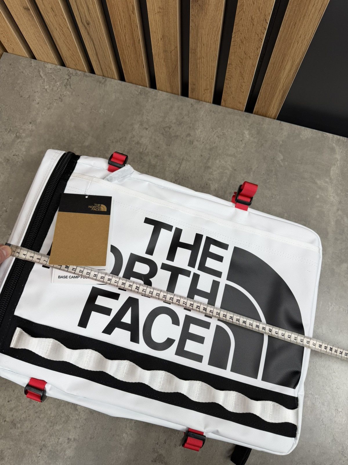 The North Face The North Face Base Camp Fuse Box White / TNF Black Size ONE SIZE - 10 Thumbnail