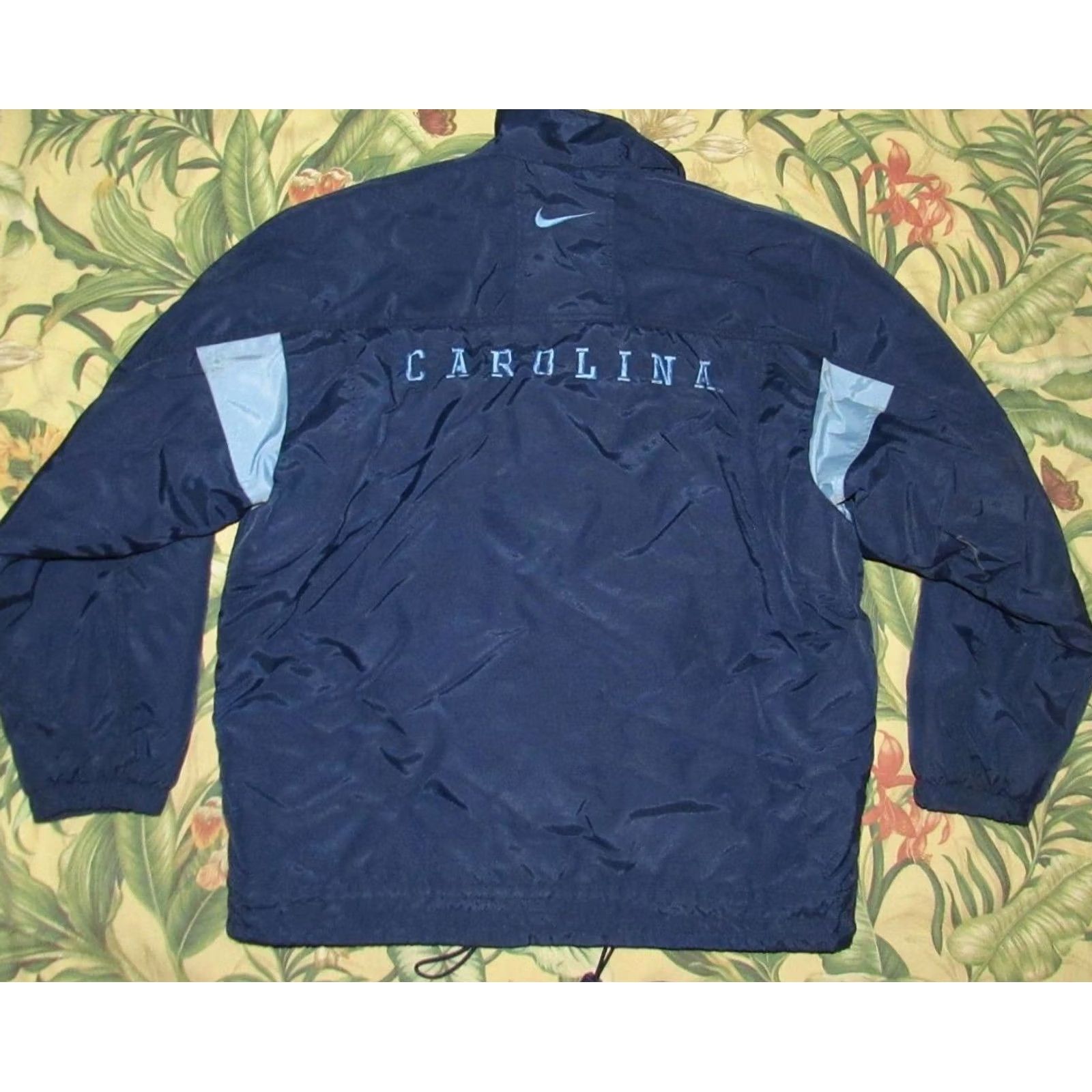 Nike Vtg NIKE UNC Tarheels Heavy Coat Jacket Large Size US L / EU 52-54 / 3 - 3 Thumbnail