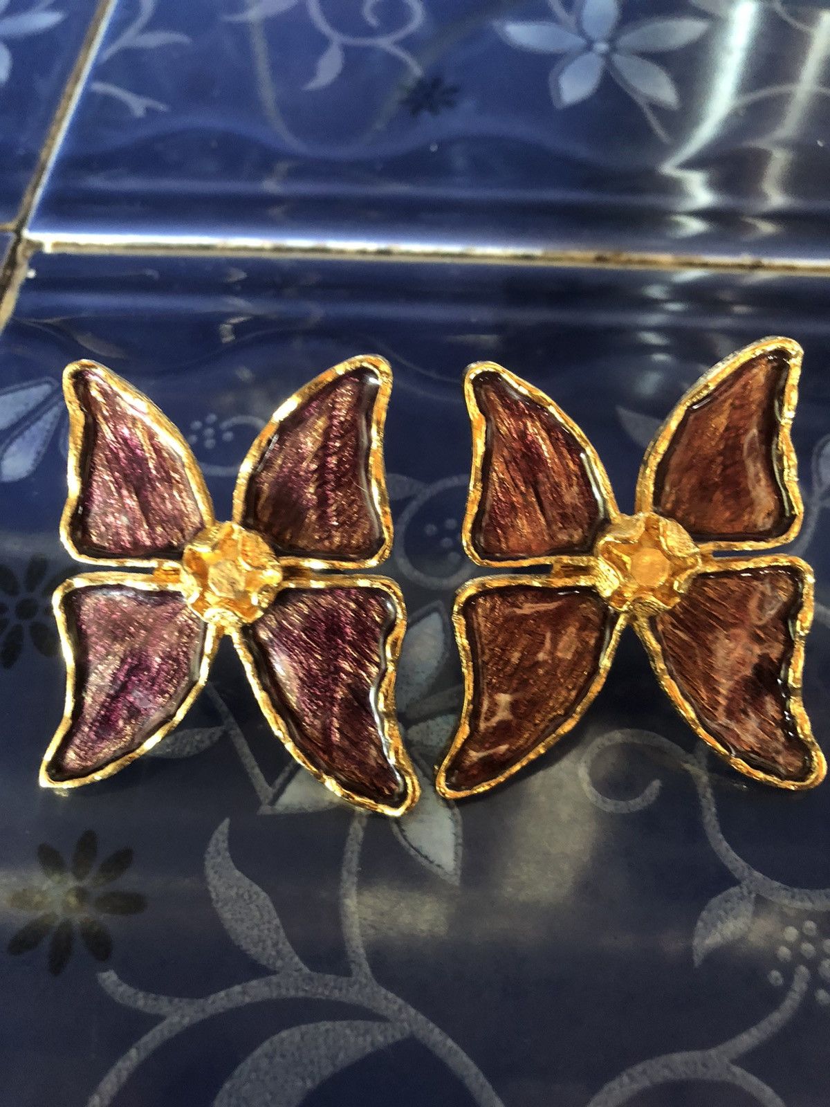 Vintage × Yves Saint Laurent Yves saint laurent vintage butterfly clip on earing Size ONE SIZE - 2 Thumbnail