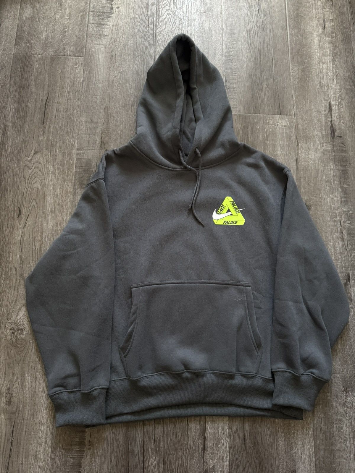 Palace Palace Nike FW25 Tri Swoosh Hoodie Charcoal Size US S / EU 44-46 / 1 - 2 Thumbnail