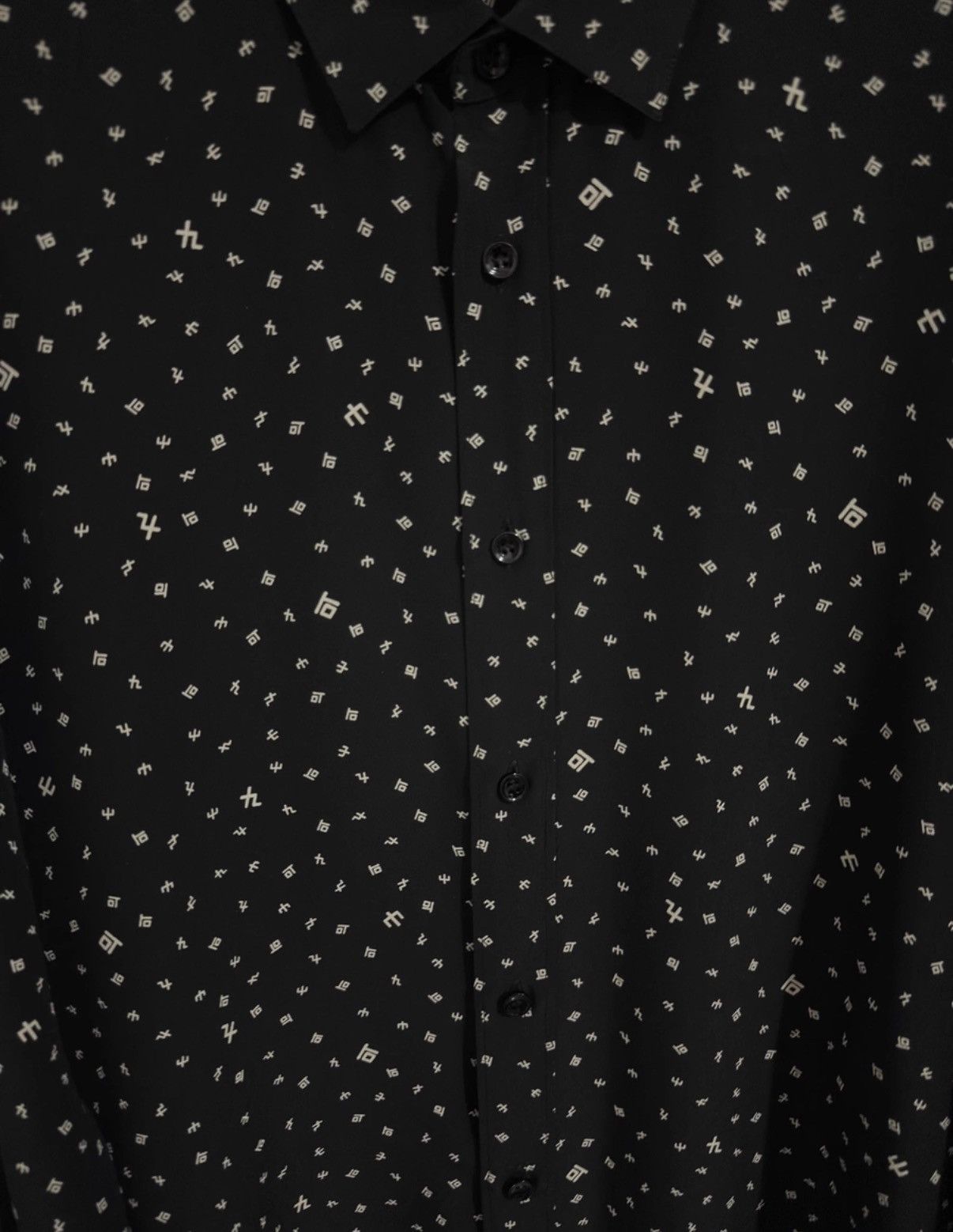 Saint Laurent Paris Saint Laurent 15SS Runway Shiny Silk Geometric Symbol Shirt Size US M / EU 48-50 / 2 - 3 Thumbnail