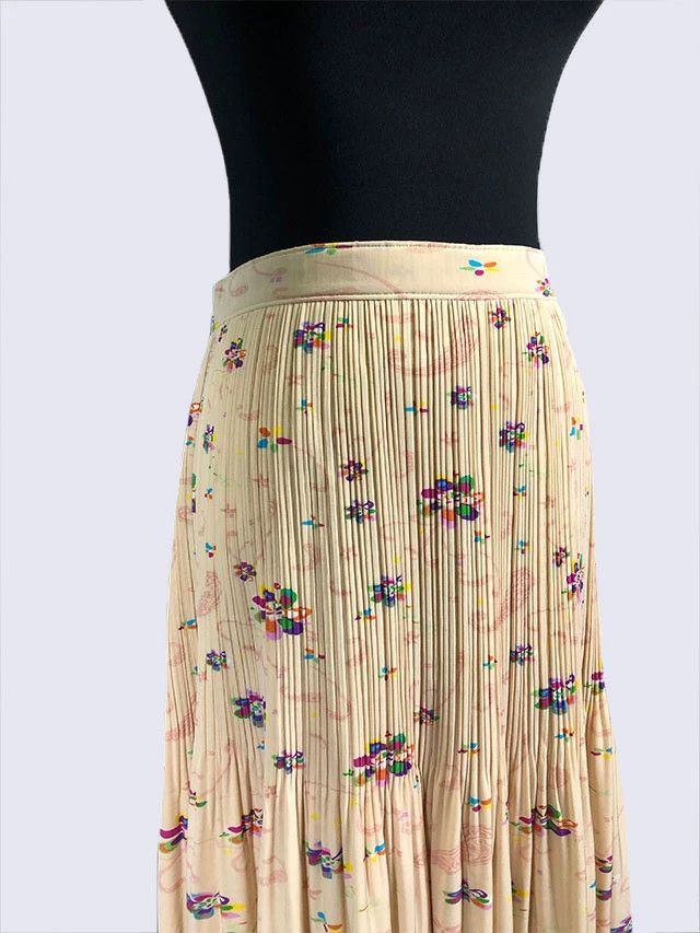 Issey Miyake issey miyake size:2 Cream-pleated skirt 2506-Nextarrow Size 42" / US 20 - 3 Thumbnail