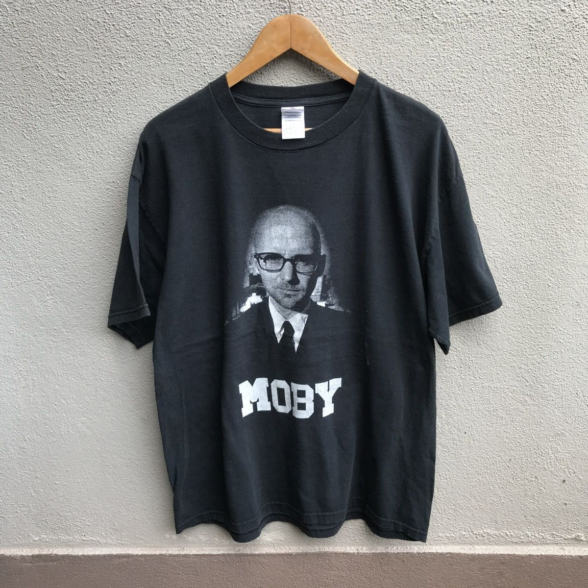 Band Tees Vintage MOBY band tee electronica techno trip hop Size US L / EU 52-54 / 3 - 1 Thumbnail