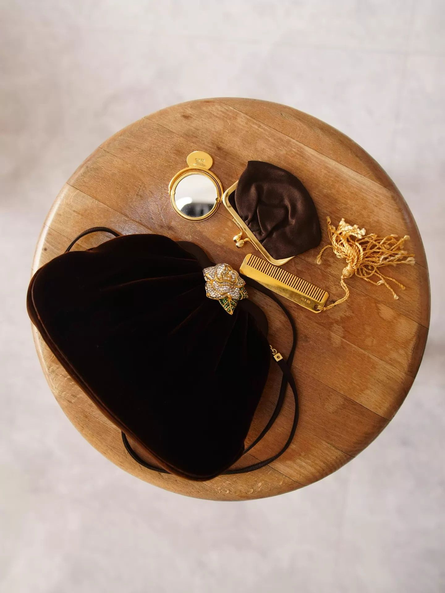 Judith Leiber Judith Leiber Vintage Choc Velvet Rose 2way Clutch Size ONE SIZE - 5 Thumbnail